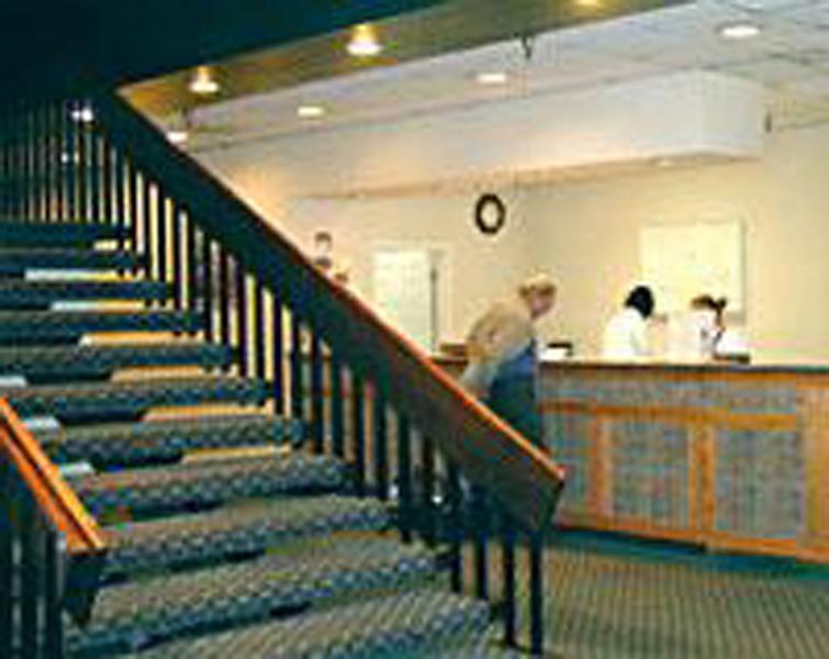 Best Western Golden Lion Hotel — photo 3