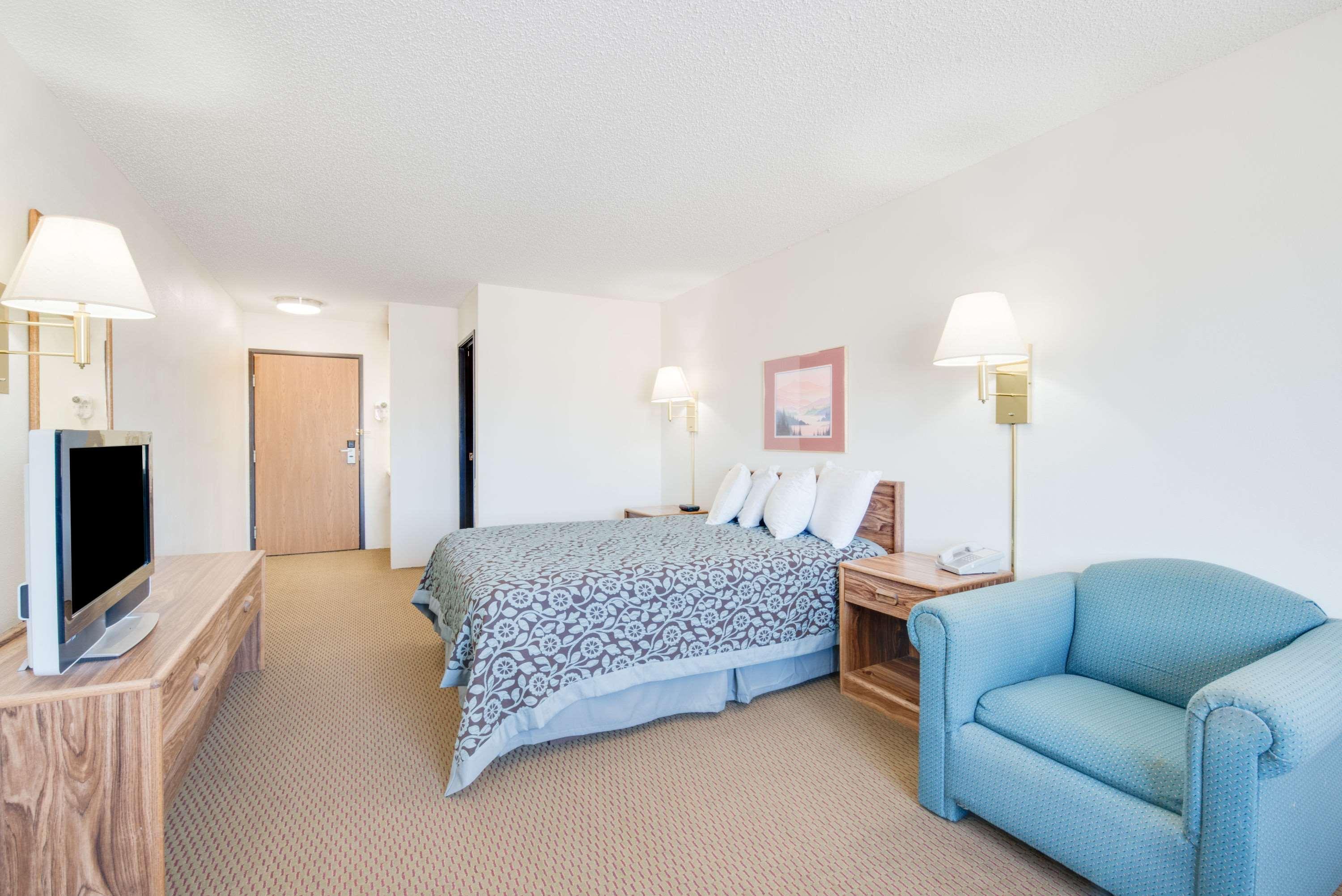 Days Inn Sturgis — photo 4