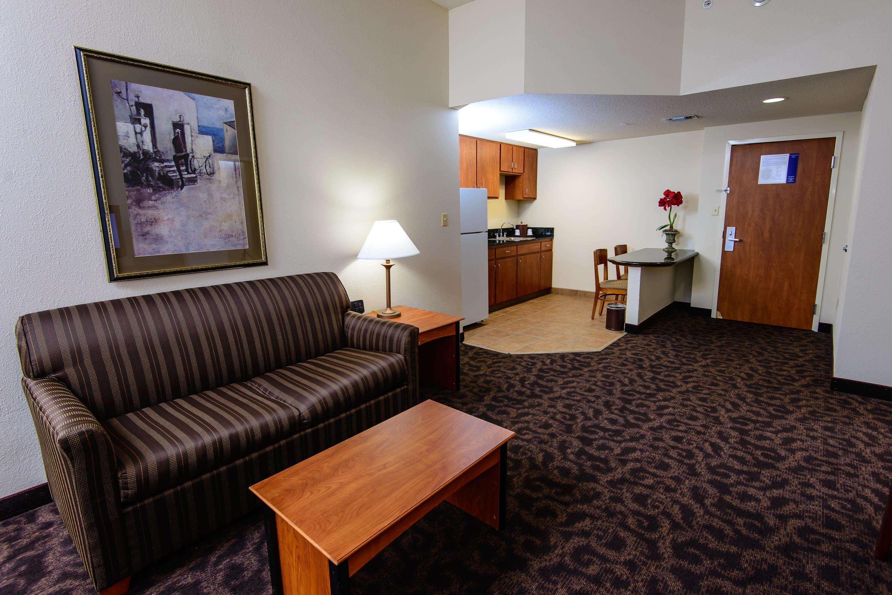 Hampton Inn Houston Pearland — photo 3