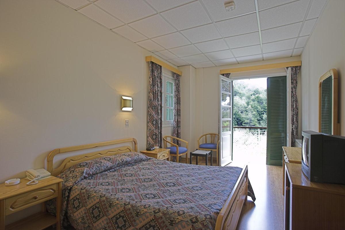 New Helvetia Hotel — photo 4