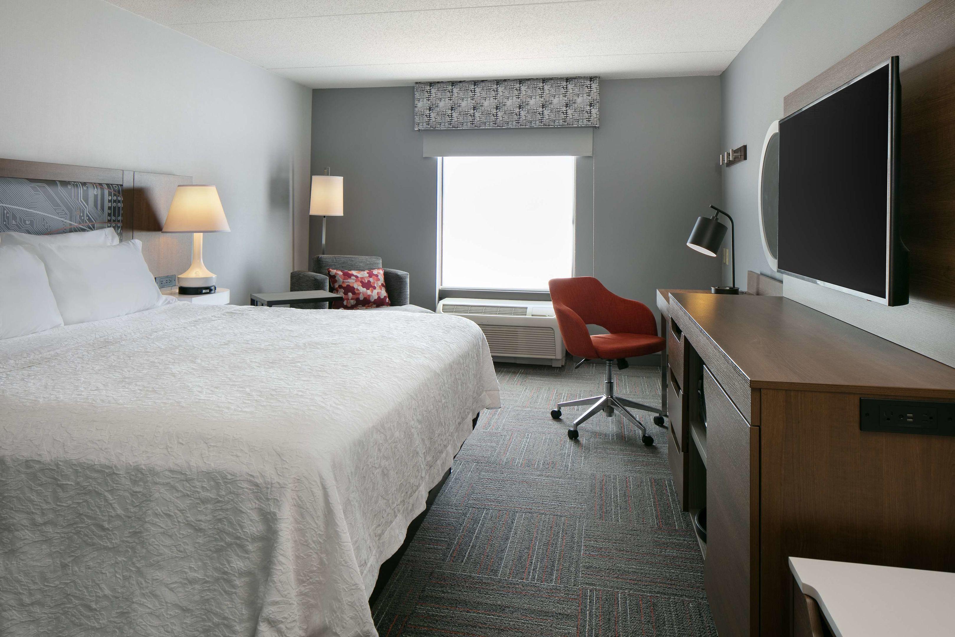 Hampton Inn Dubuque — photo 5