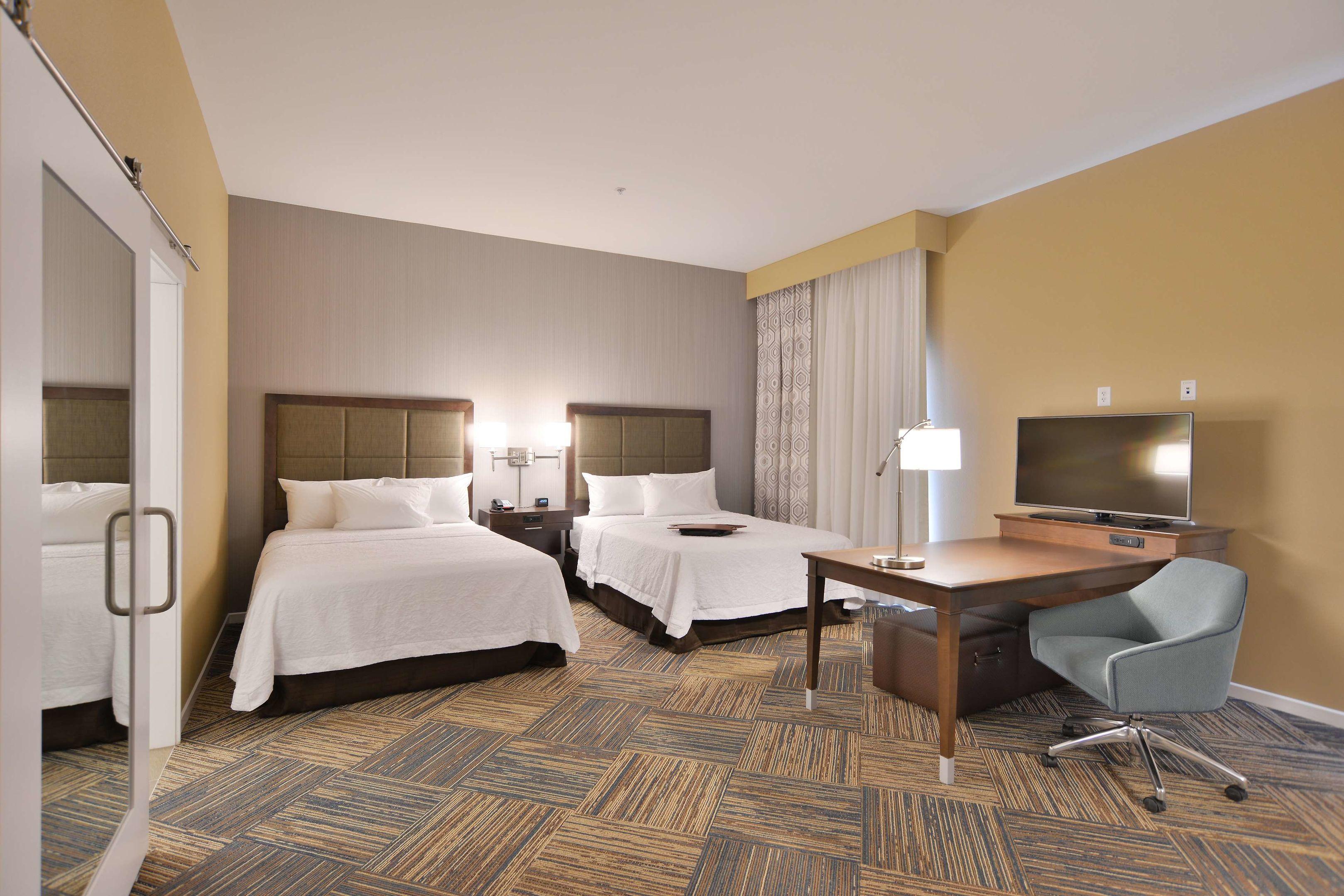 Hampton Inn & Suites Chippewa Falls — photo 4
