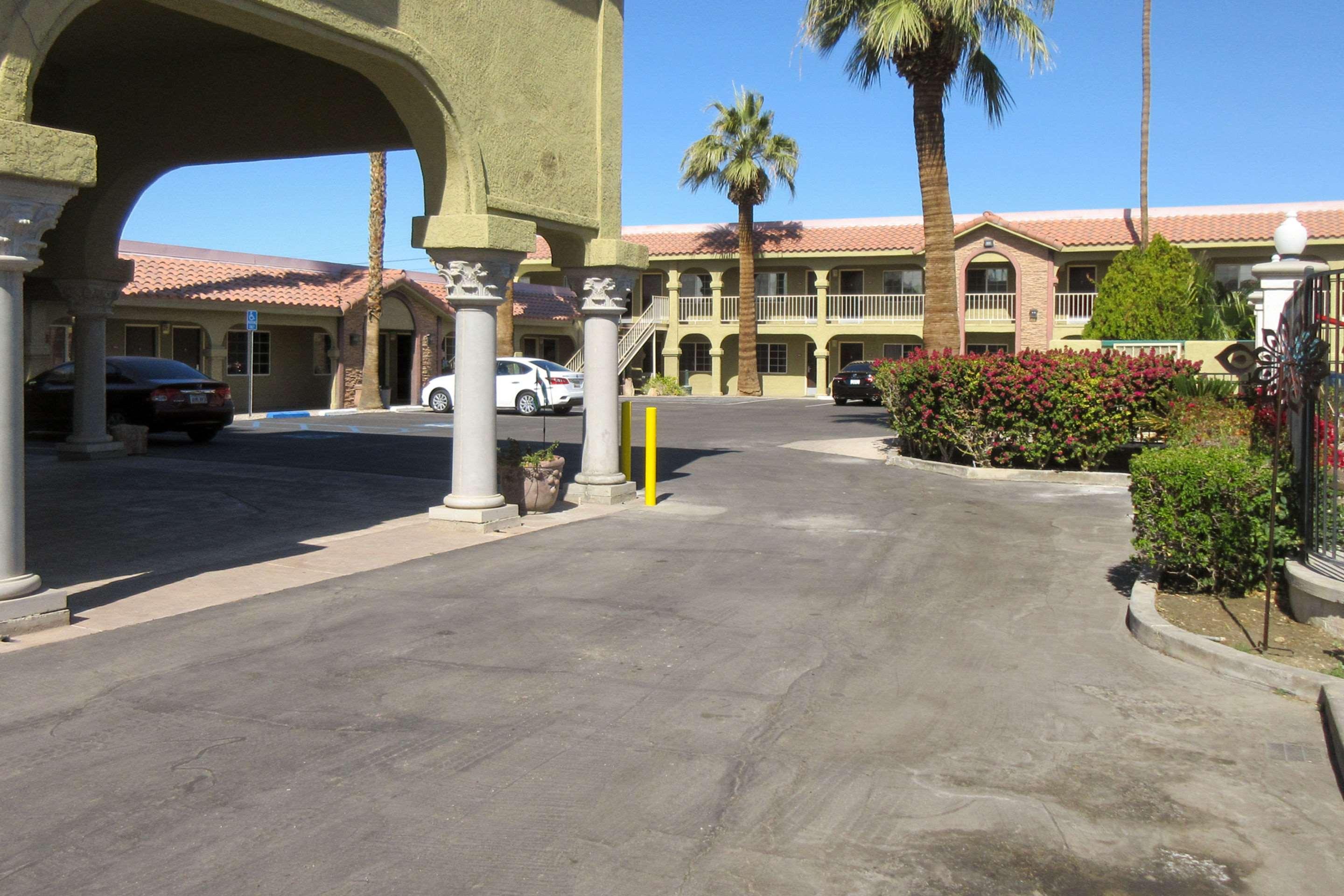 Econo Lodge Blythe — photo 5