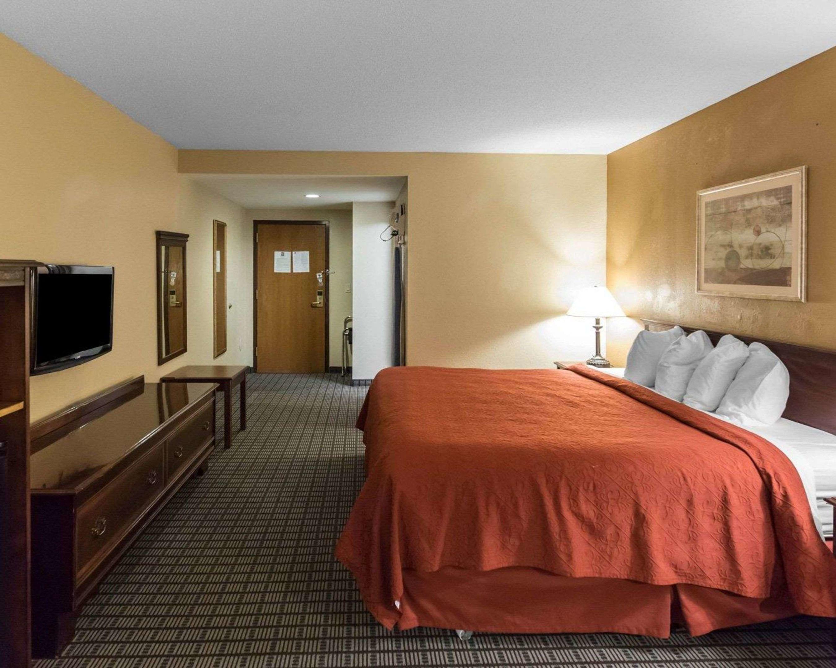 Quality Inn Cedar Rapids — photo 5