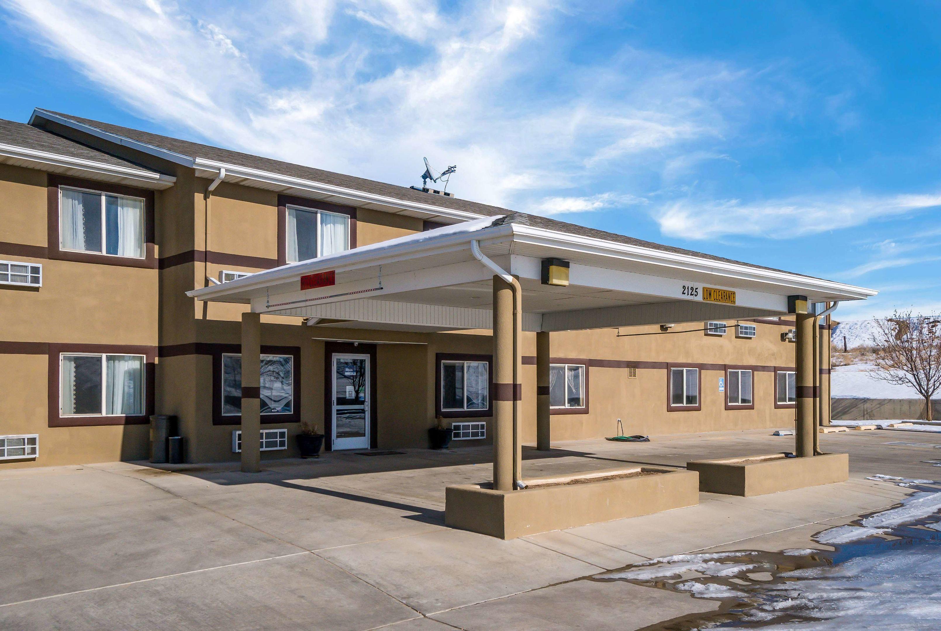 Americas Best Value Inn Green River — photo 3