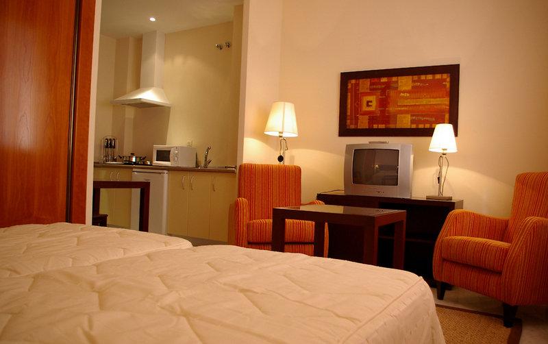 Apartamentos Luxsevilla Palacio — photo 4