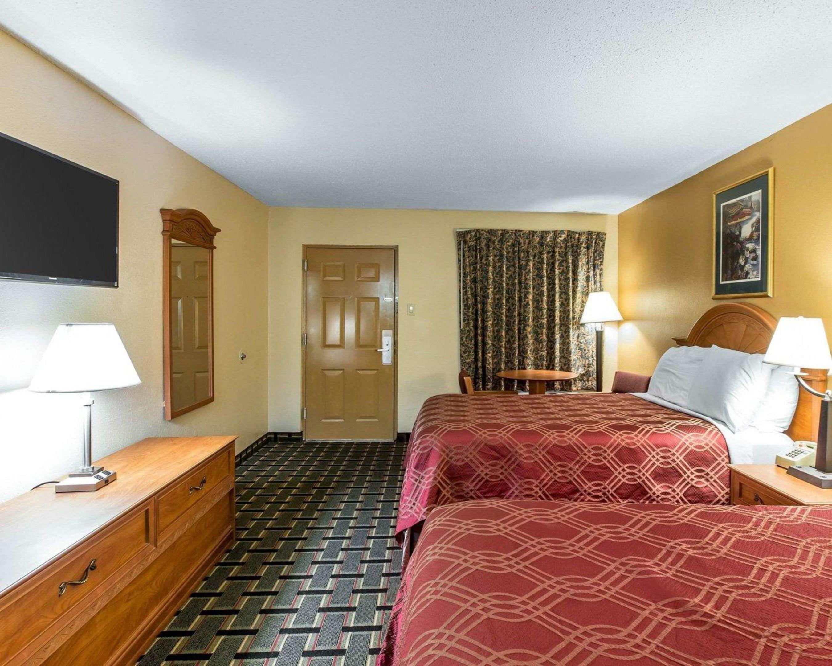 Econo Lodge — photo 5