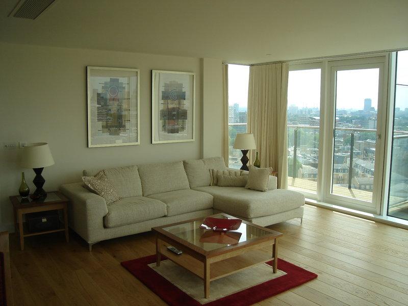 Marlin Apartments Empire Square — photo 5
