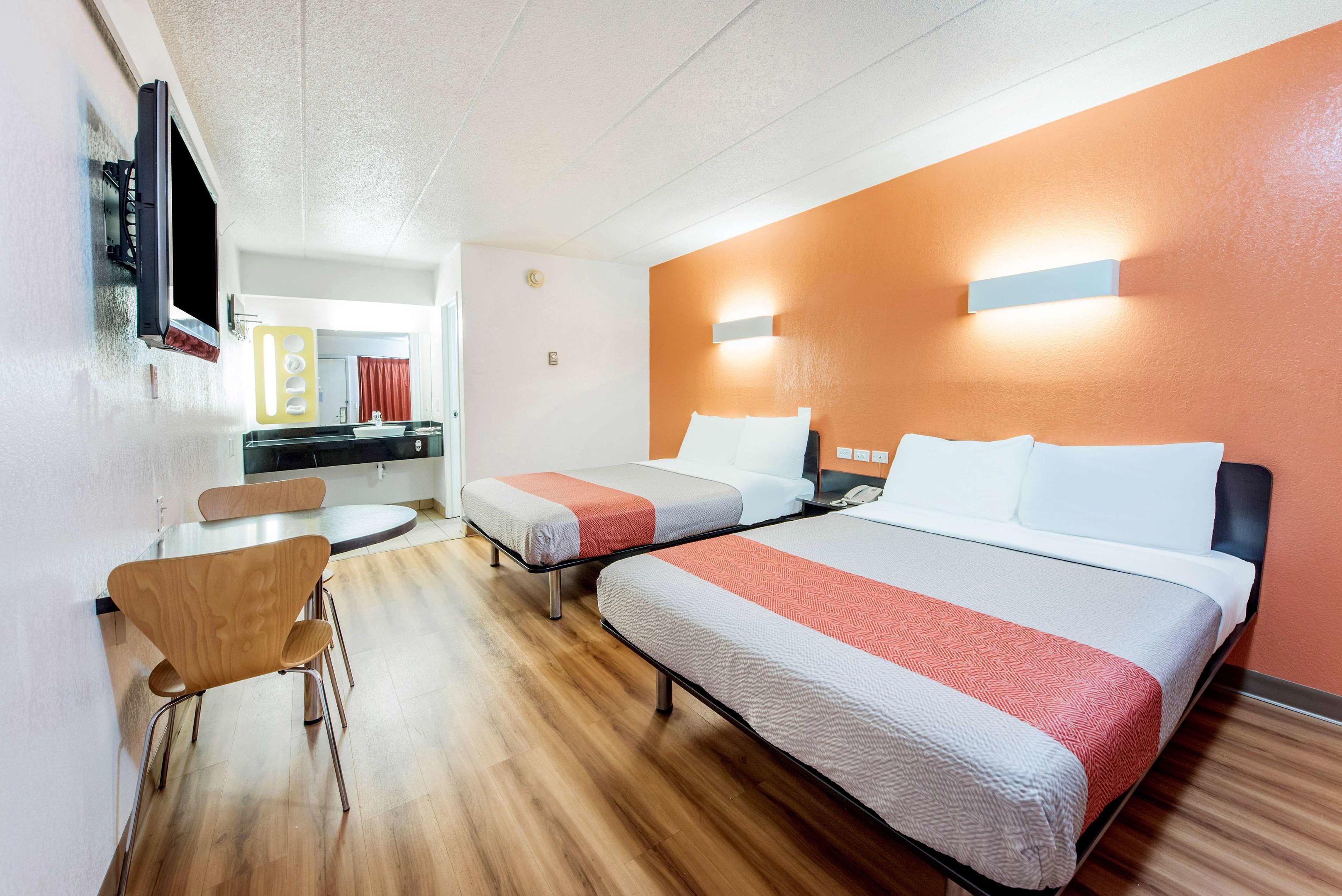 Motel 6 Columbus Worthington — photo 5