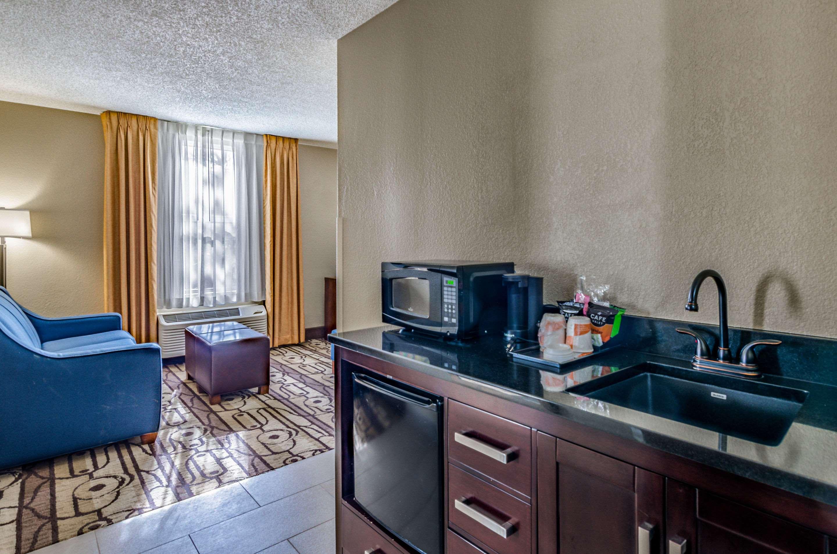 Comfort Inn Staunton — photo 3