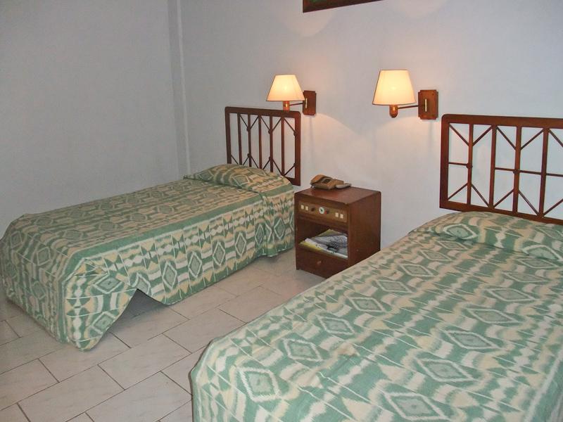 Bakung Beach Resort — photo 4