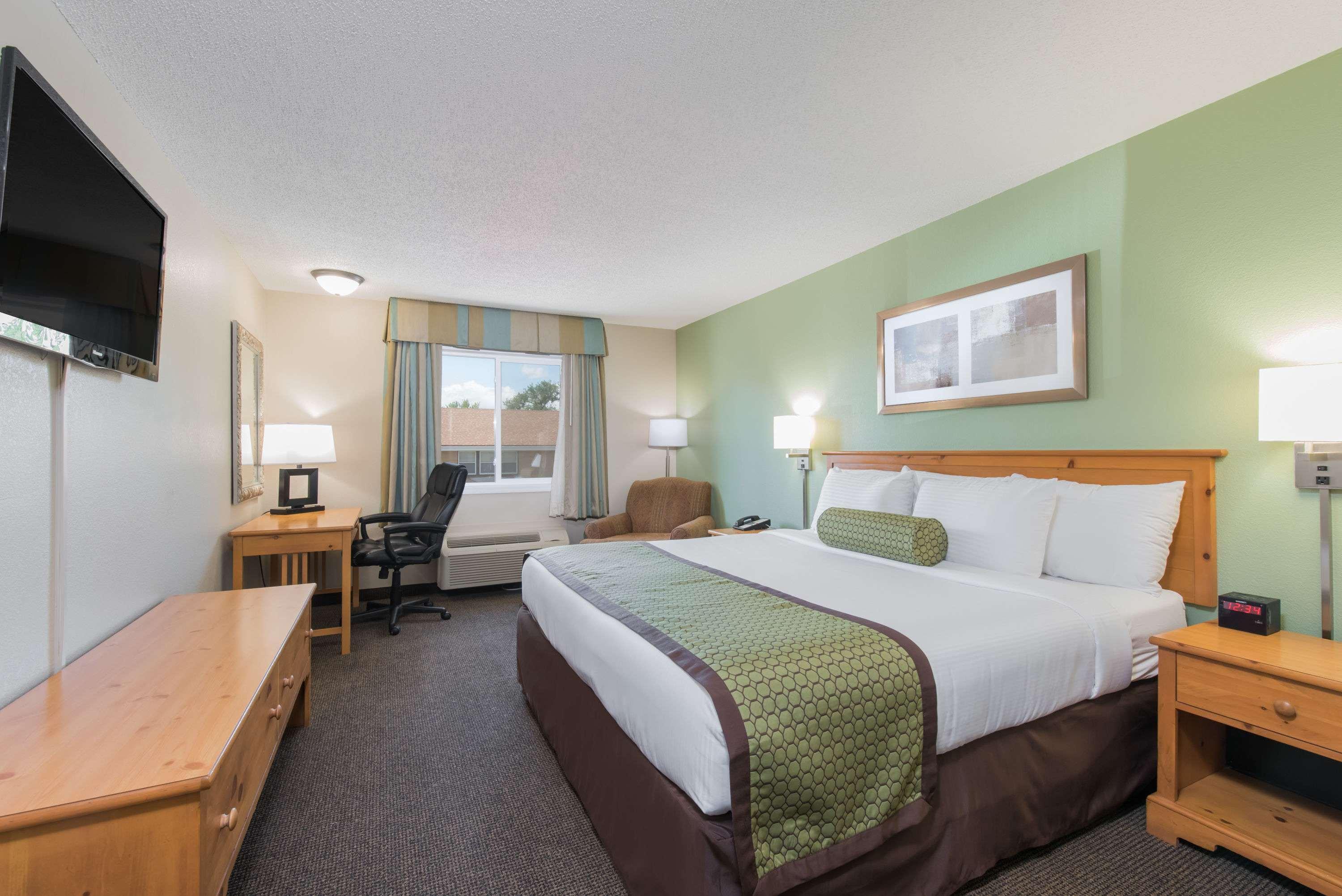 Baymont Inn & Suites Pierre — photo 3