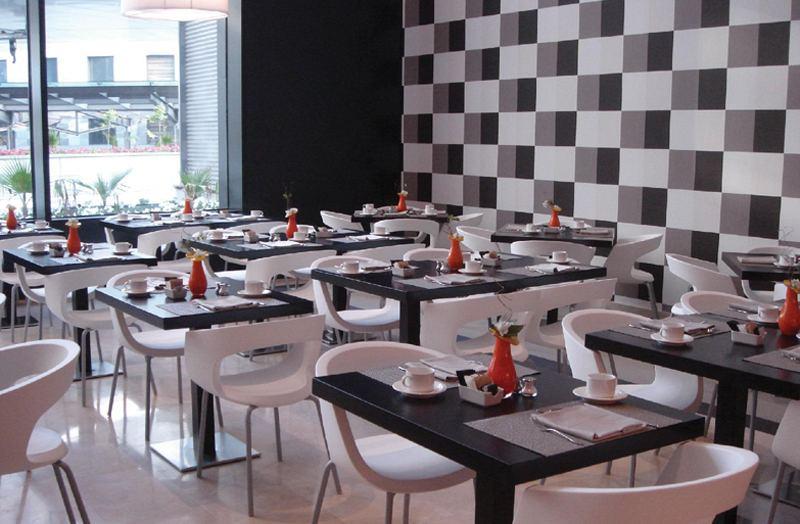 Hotel ILUNION Aqua 3 — photo 4