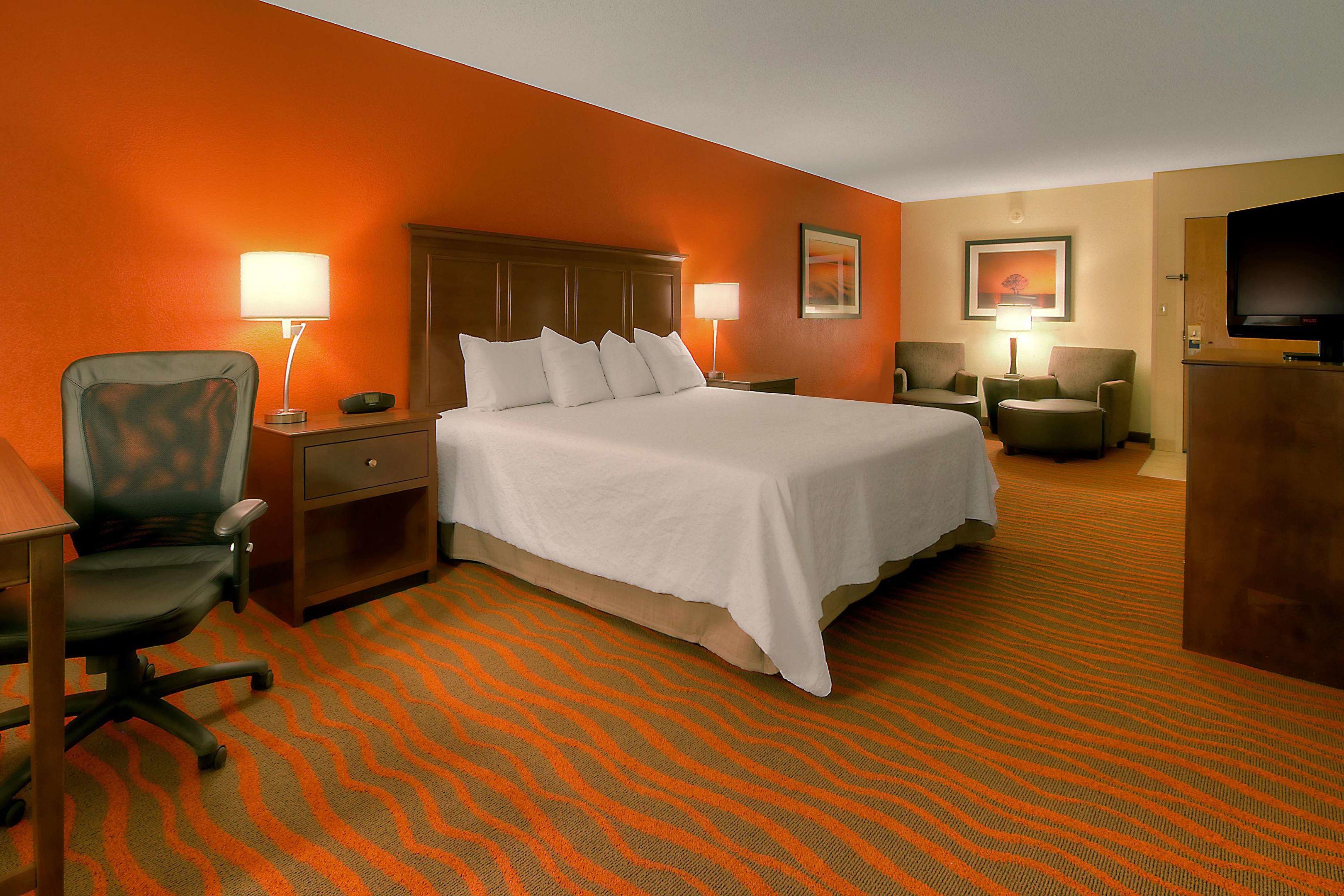 Hampton Inn Russellville — photo 4