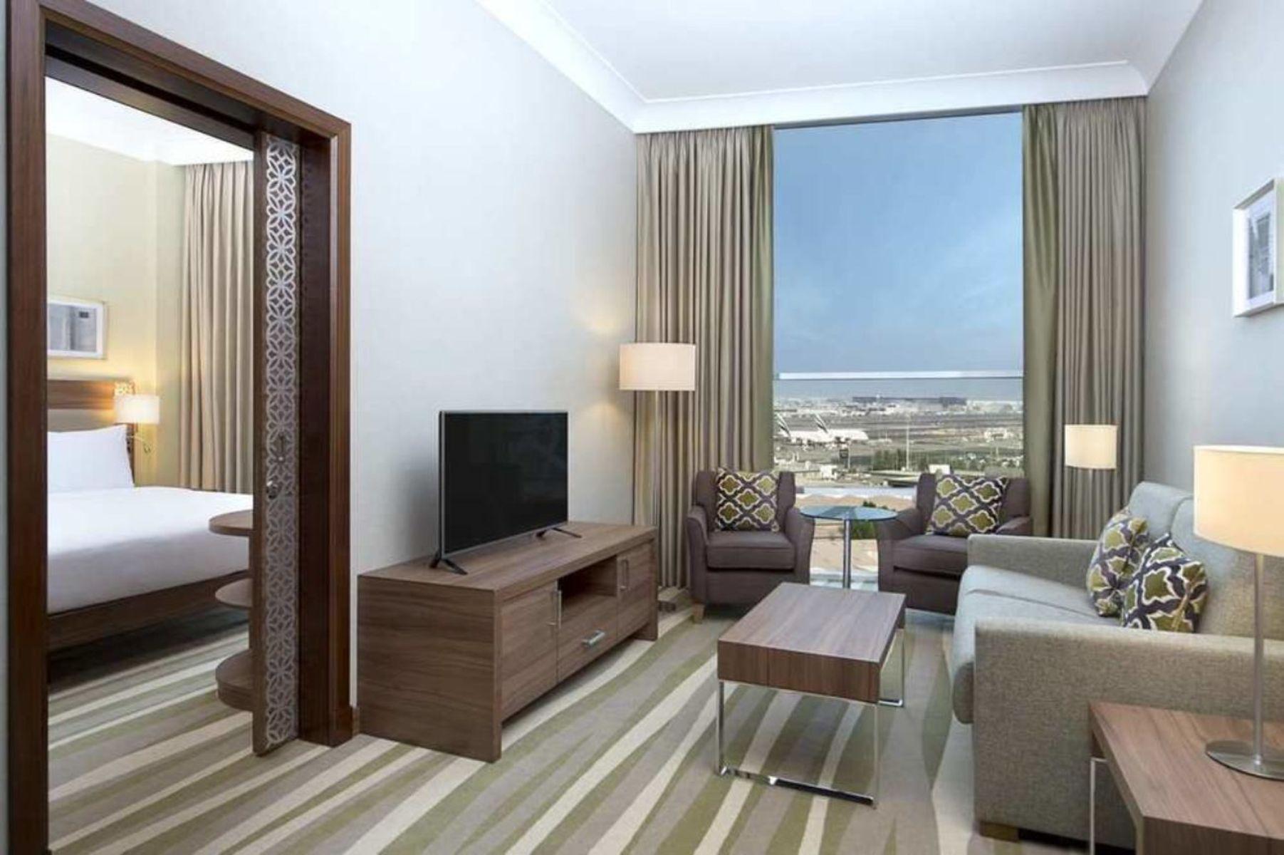 Hilton Garden Inn Dubai Al Muraqabat — photo 4