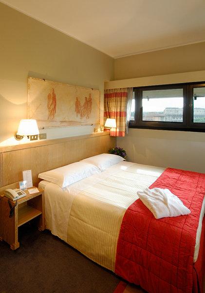 Mercure Roma Centro Colosseo — photo 4
