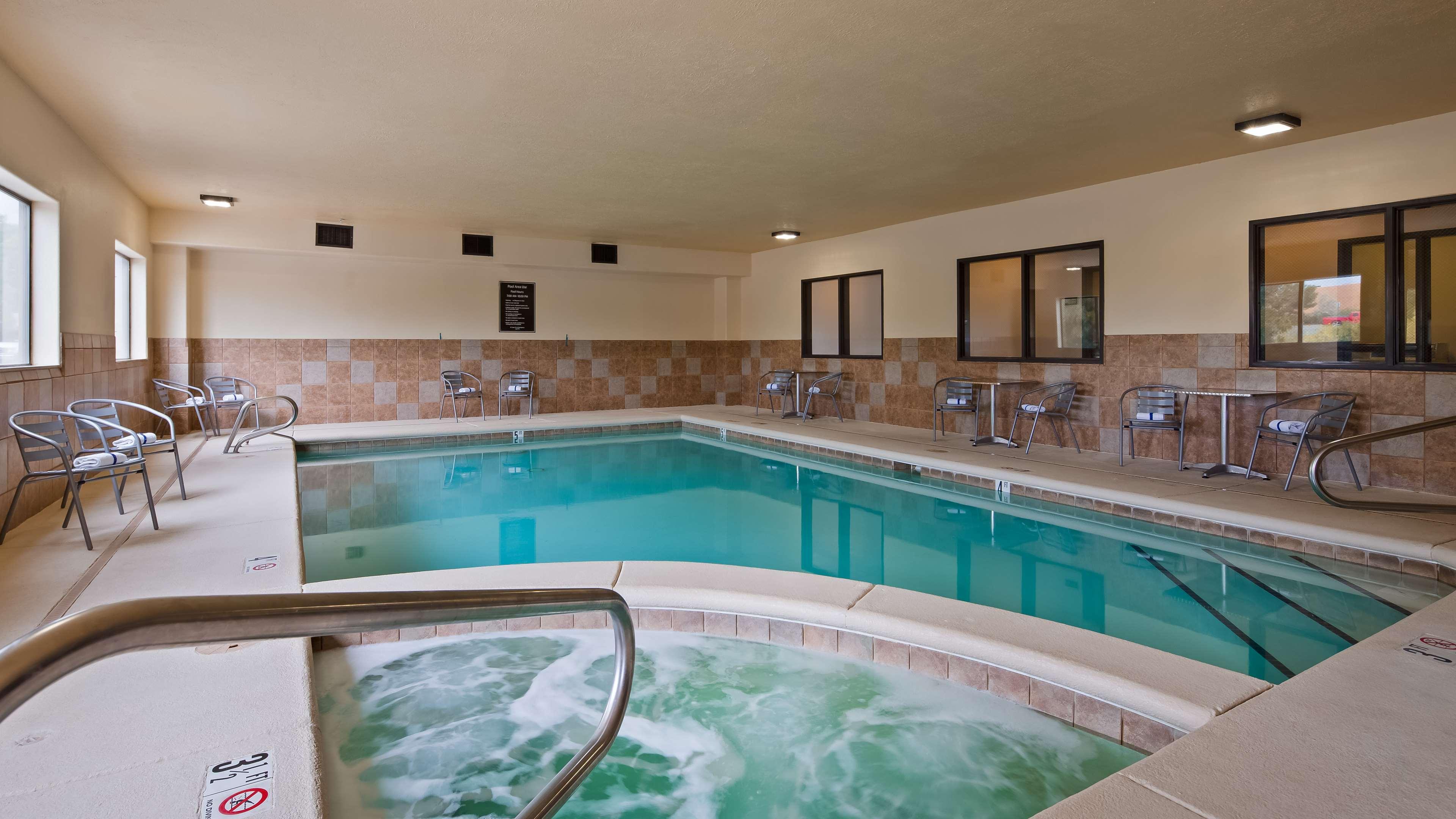 Best Western Plus Eagleridge Inn & Suites — photo 3