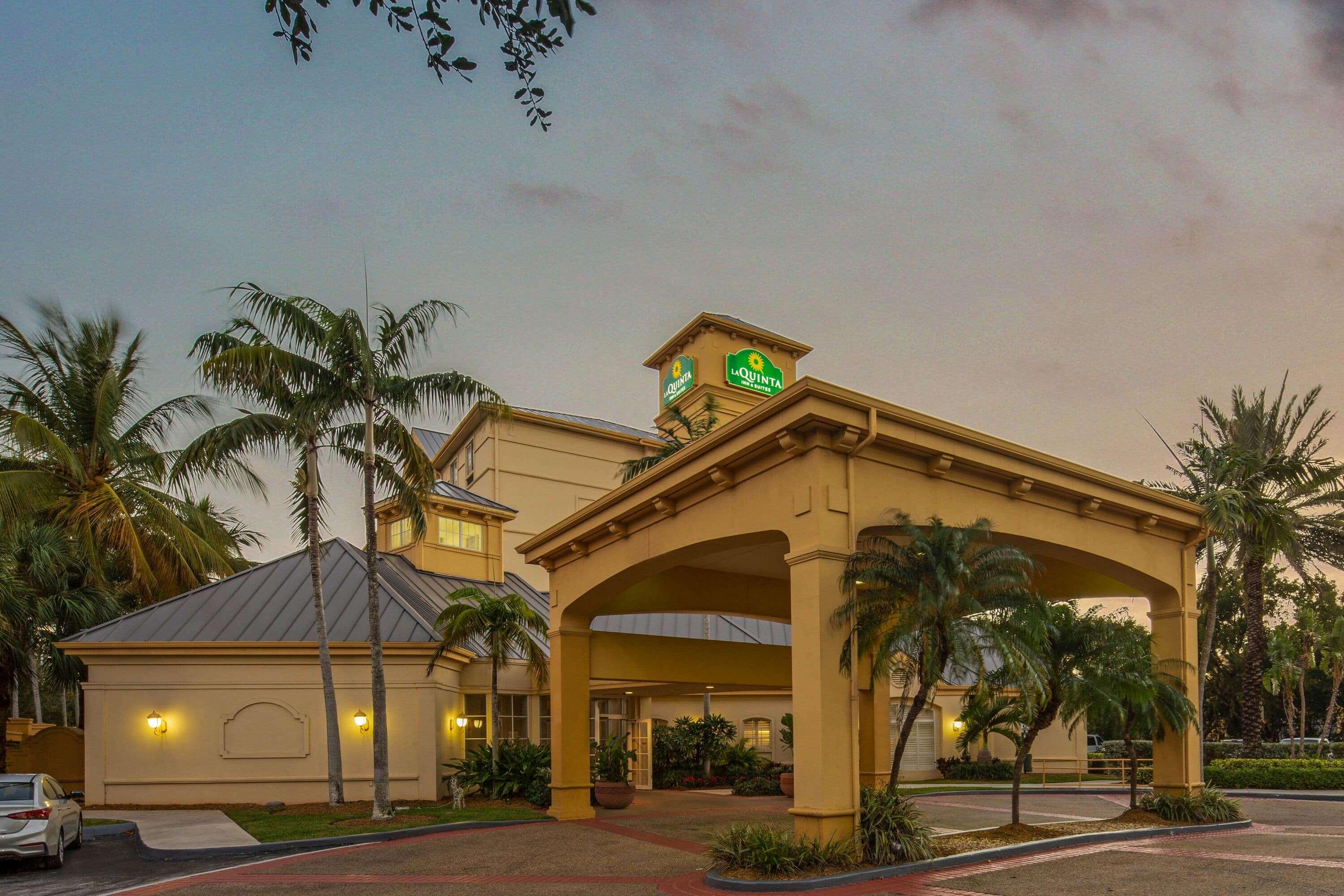 La Quinta Inn & Suites Miami Airport West — photo 4