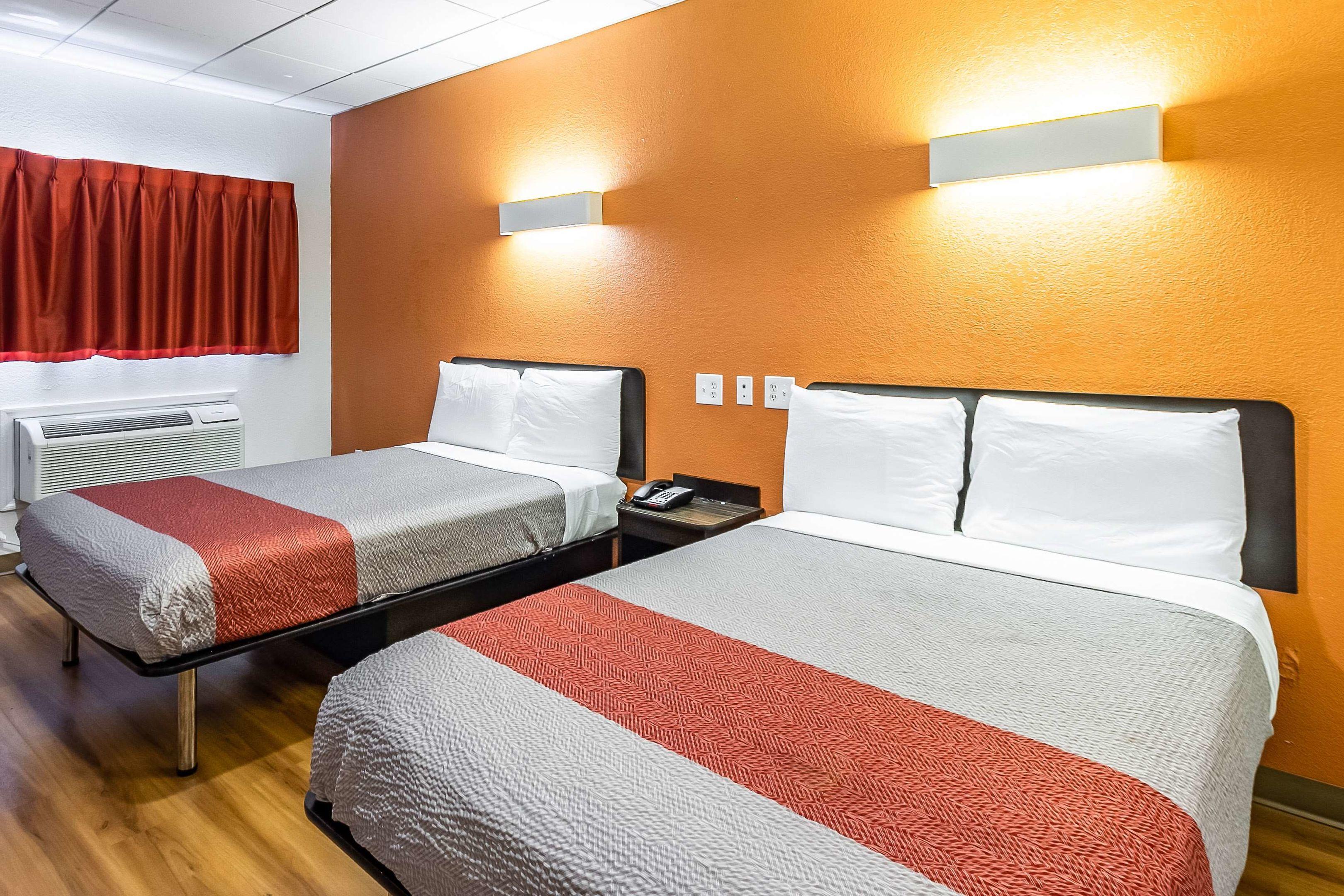Motel 6 Elizabeth - Newark Liberty International Airport — photo 5