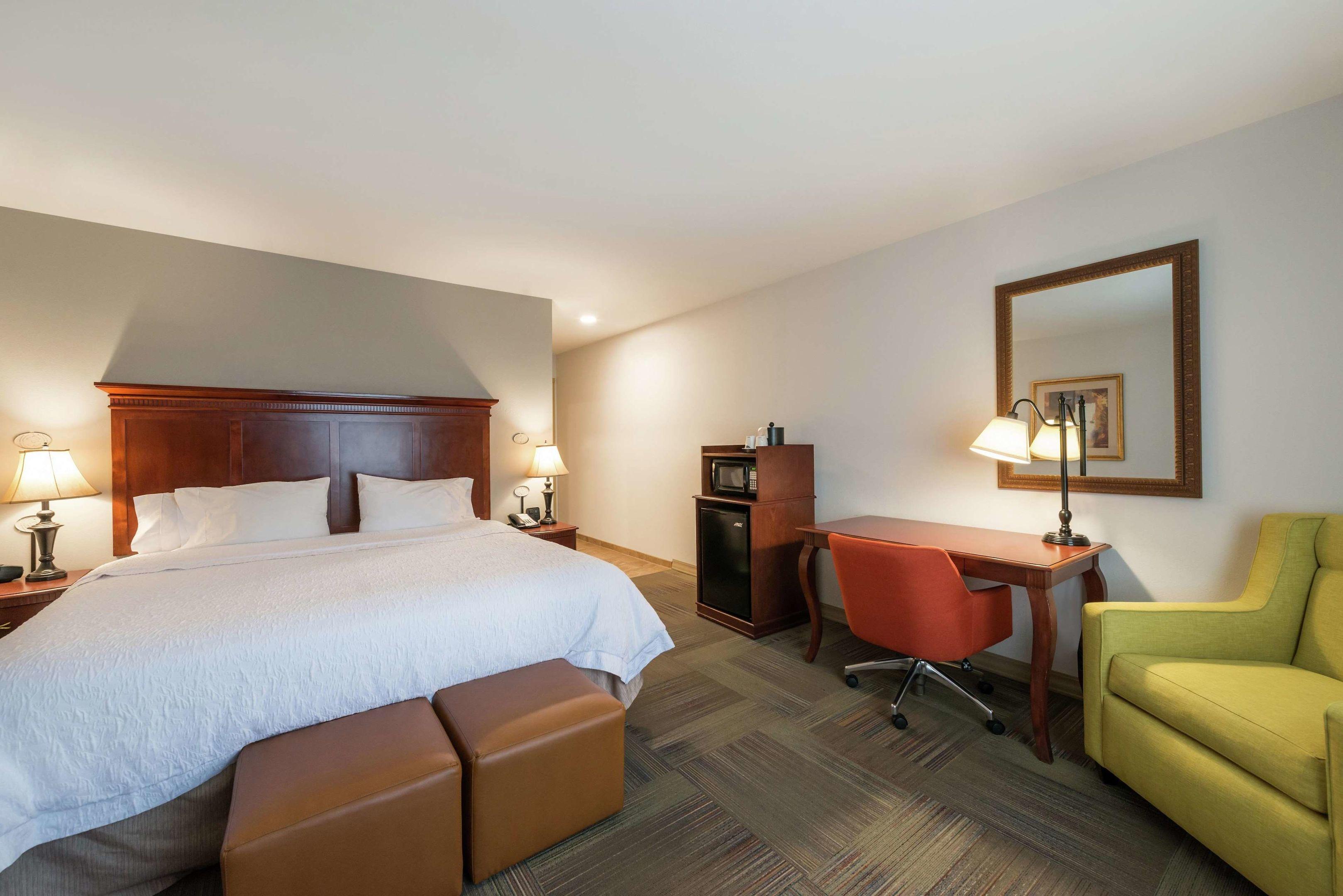 Hampton Inn Suites Rifle — photo 5