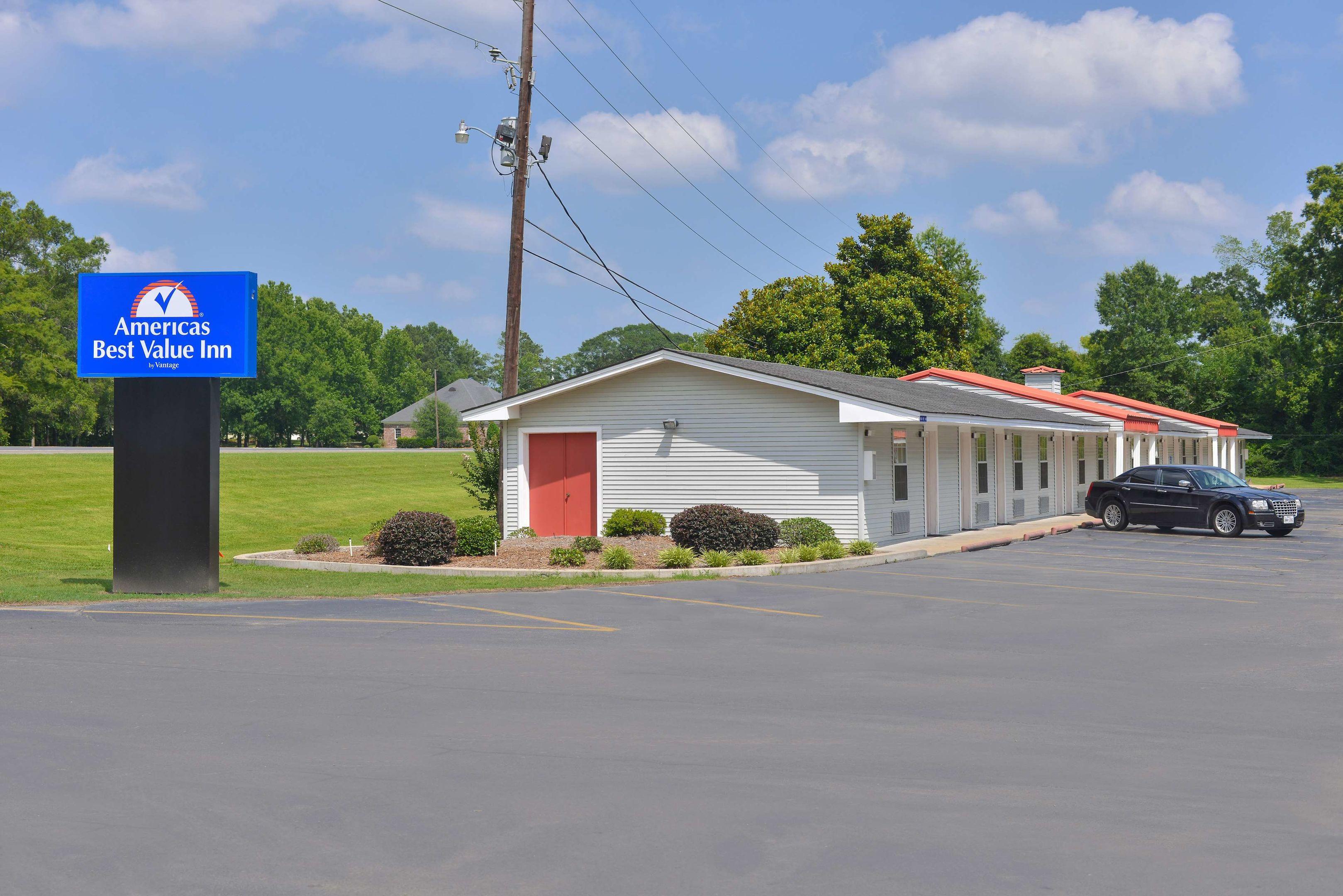 Americas Best Value Inn Winnsboro — photo 4