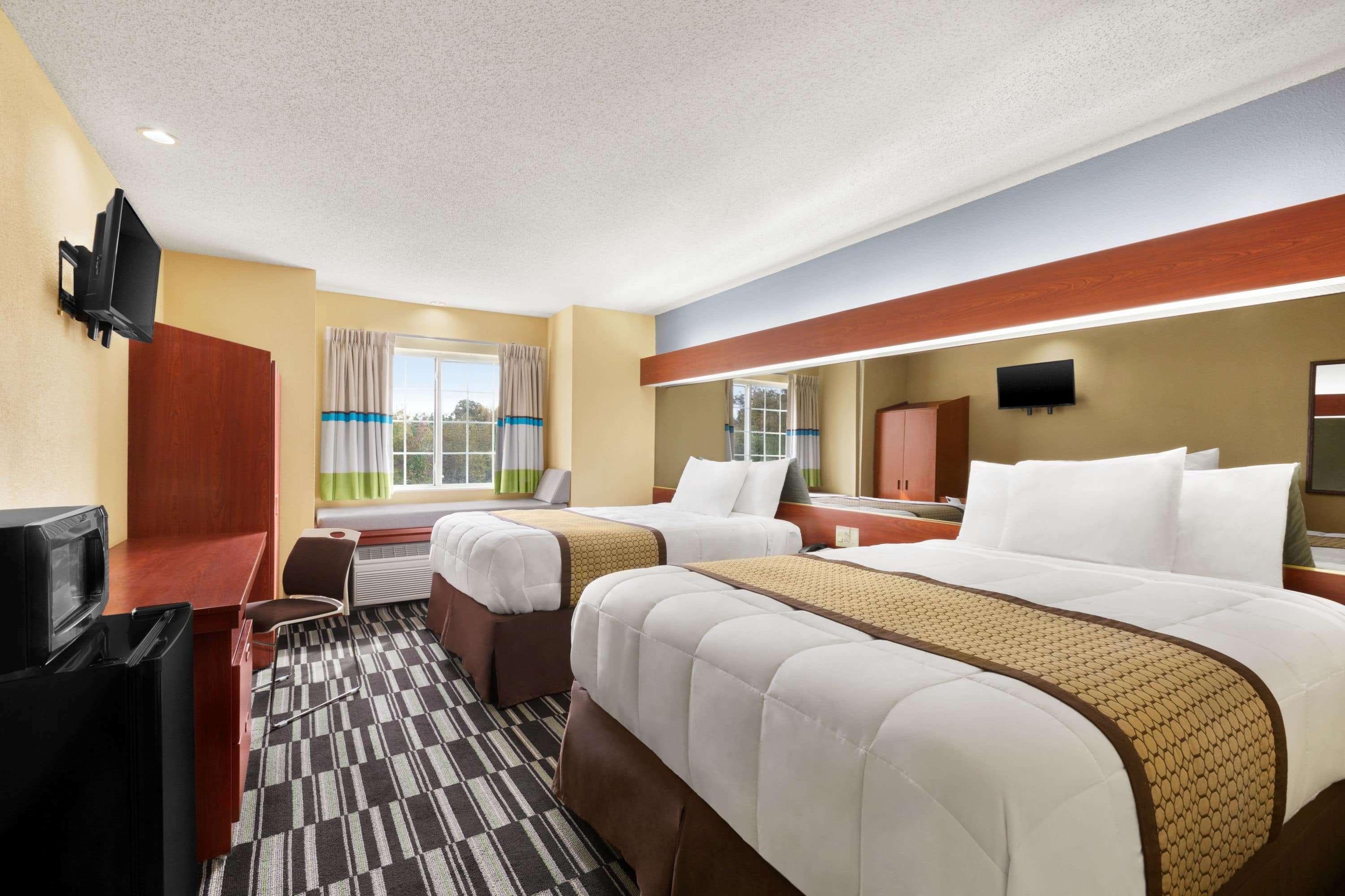 Microtel Inn & Suites by Wyndham Thomasville/High Point/Lexi — photo 4