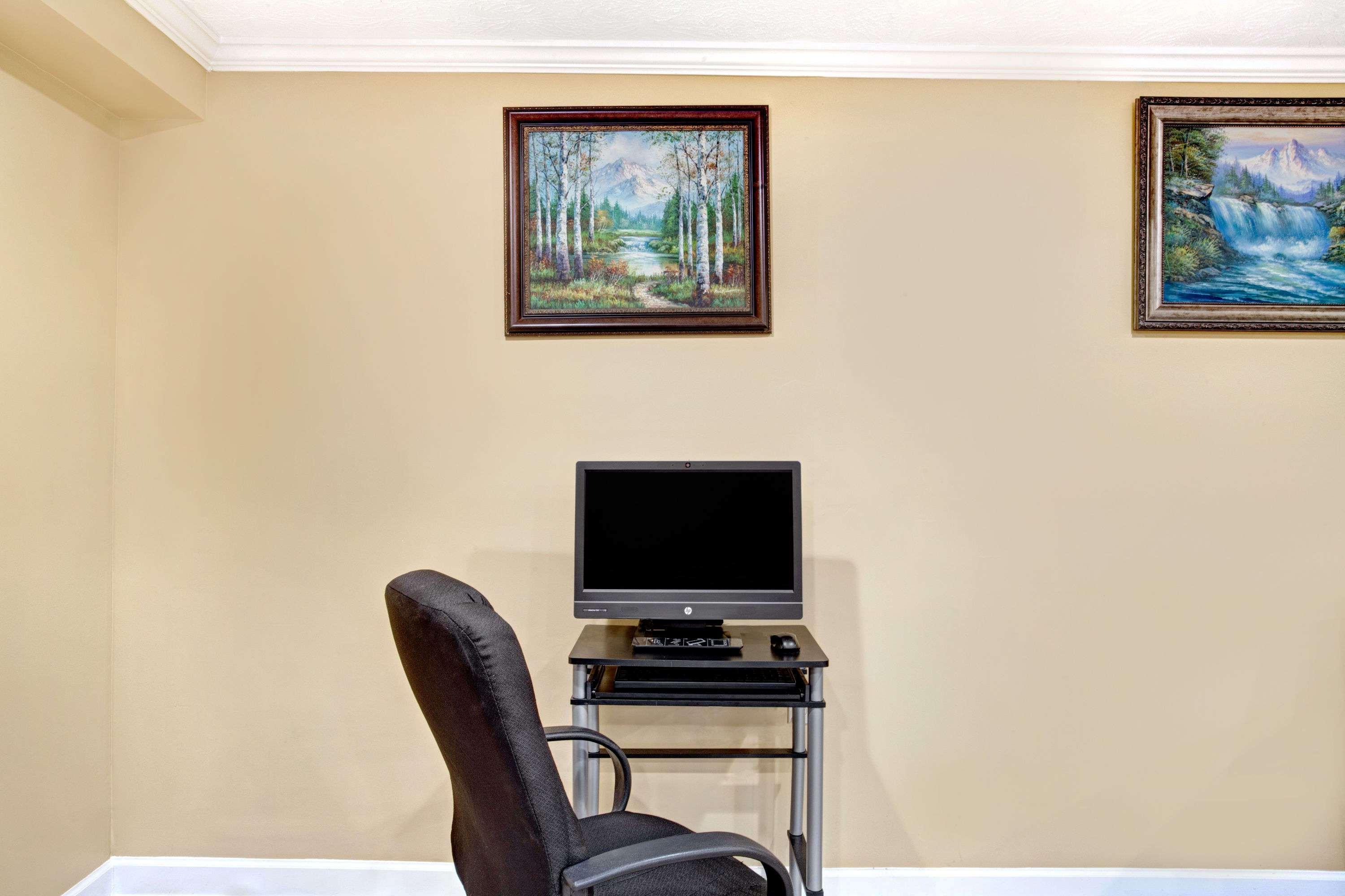 Super 8 by Wyndham Whites Creek/ Nashville NW Area — photo 4