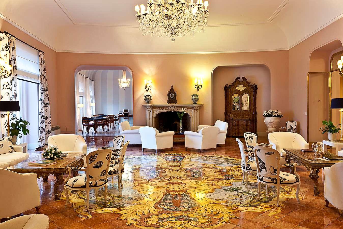 L' Albergo Della Regina Isabella — photo 1