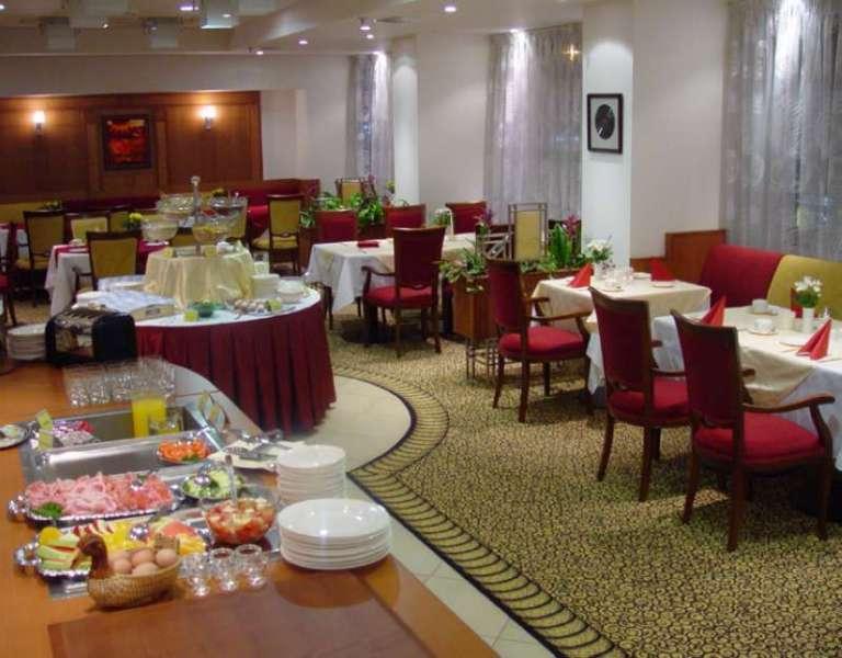 Ramada Prague City Centre — photo 3