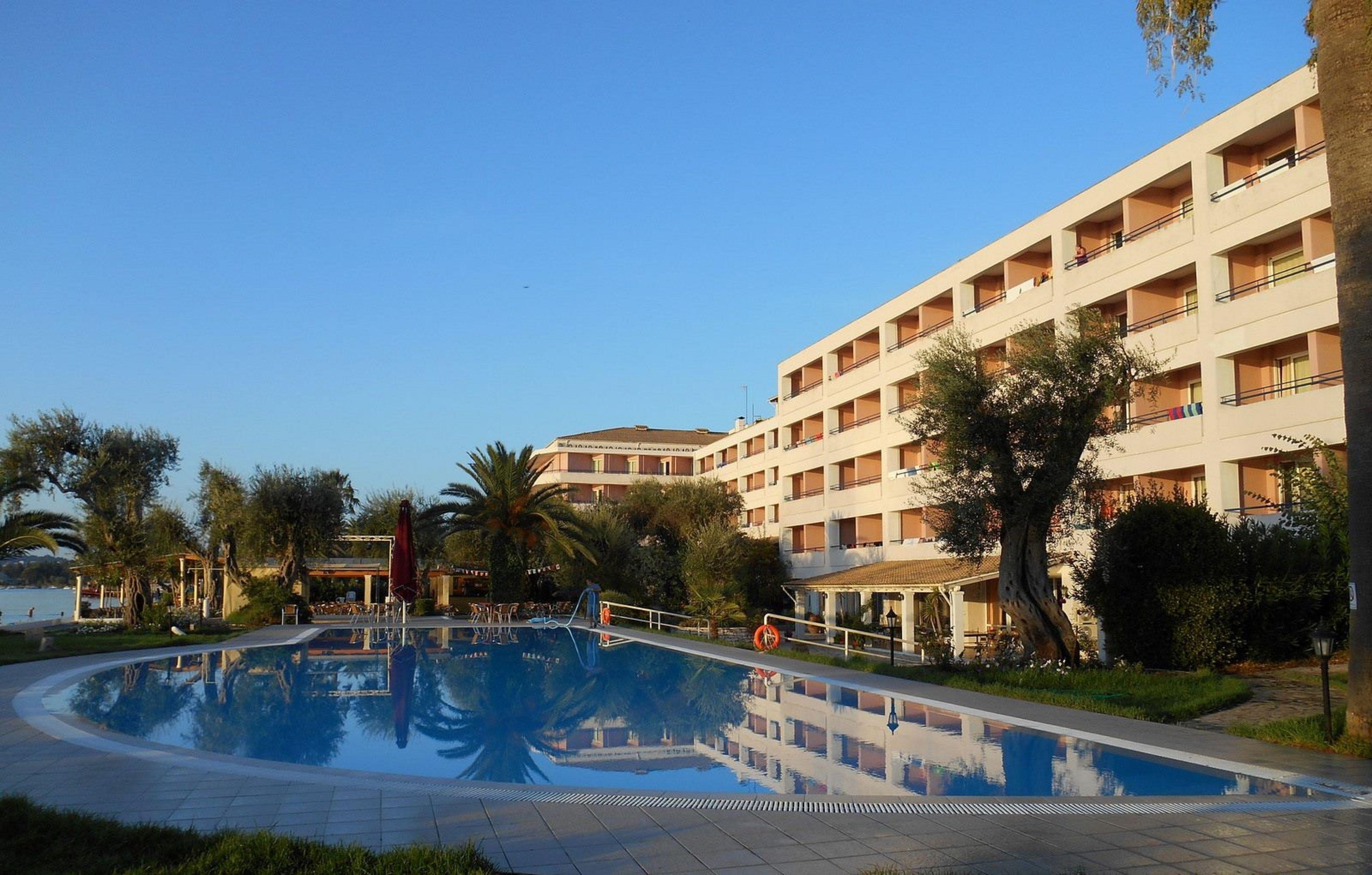 Elea Beach Hotel — photo 4