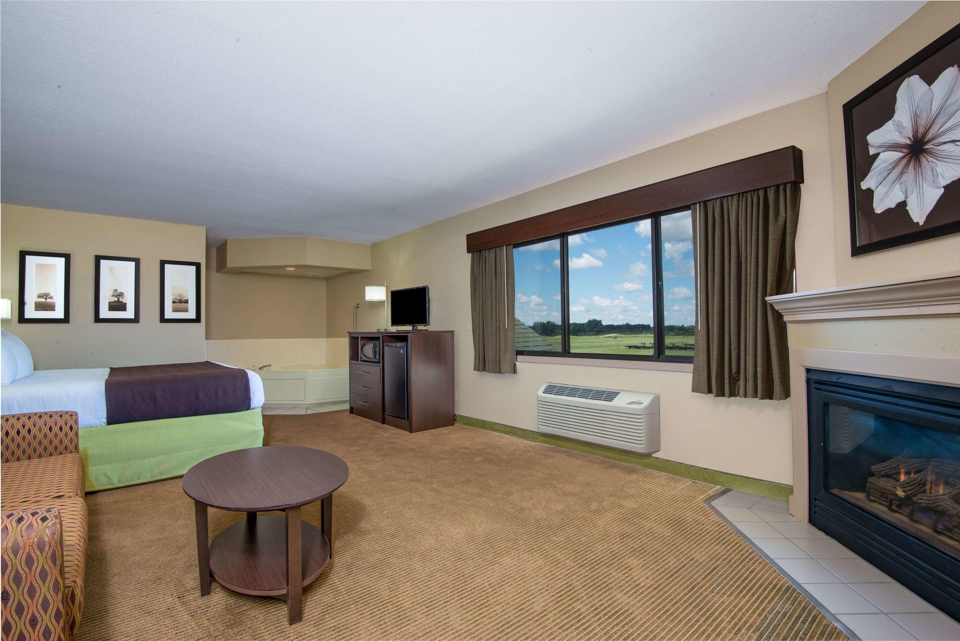 AmericInn Lodge & Suites Okoboji — photo 4