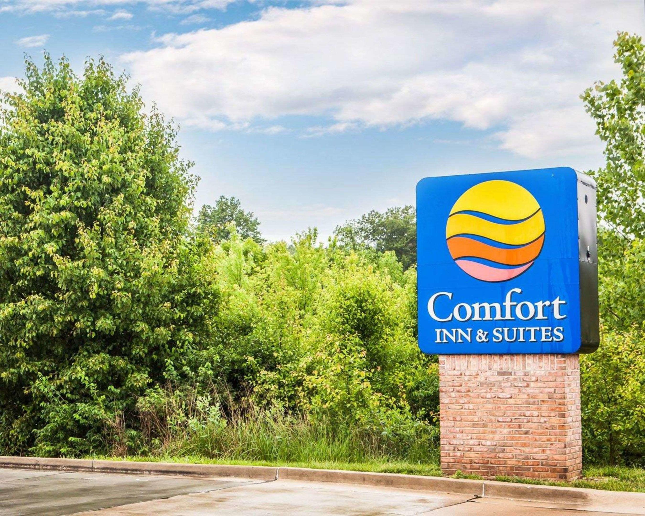 Comfort Inn & Suites — photo 5