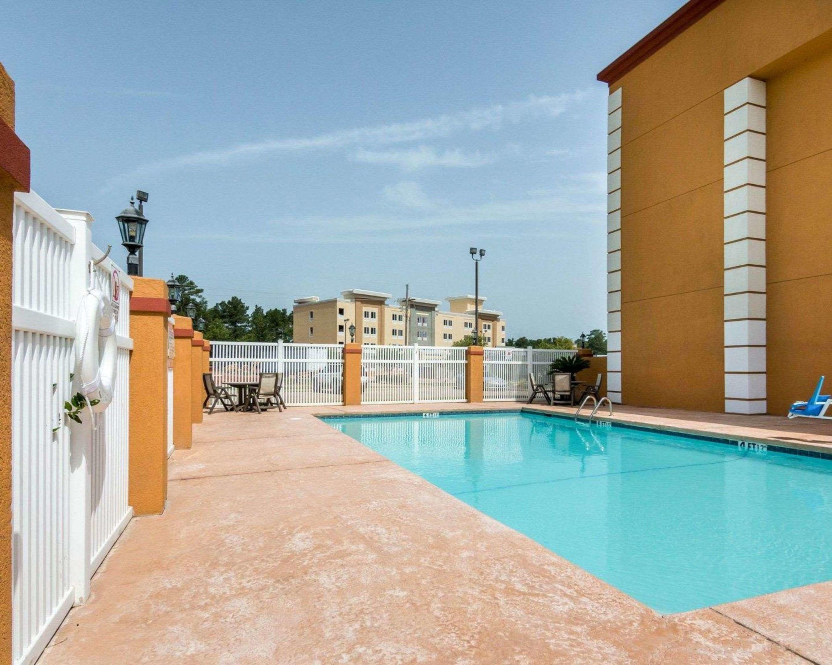 Quality Inn & Suites — photo 5