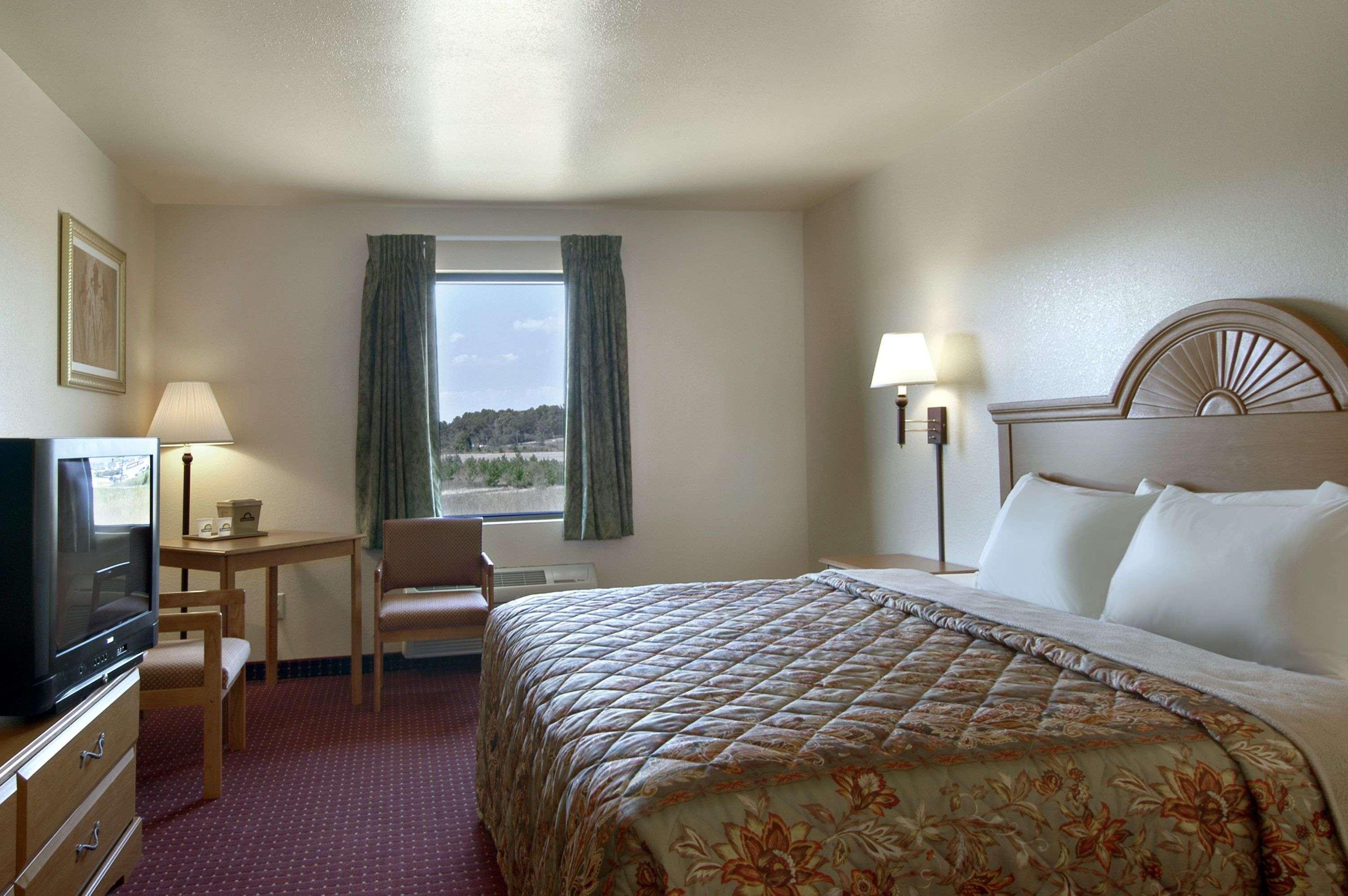 Days Inn Of Centre — photo 4