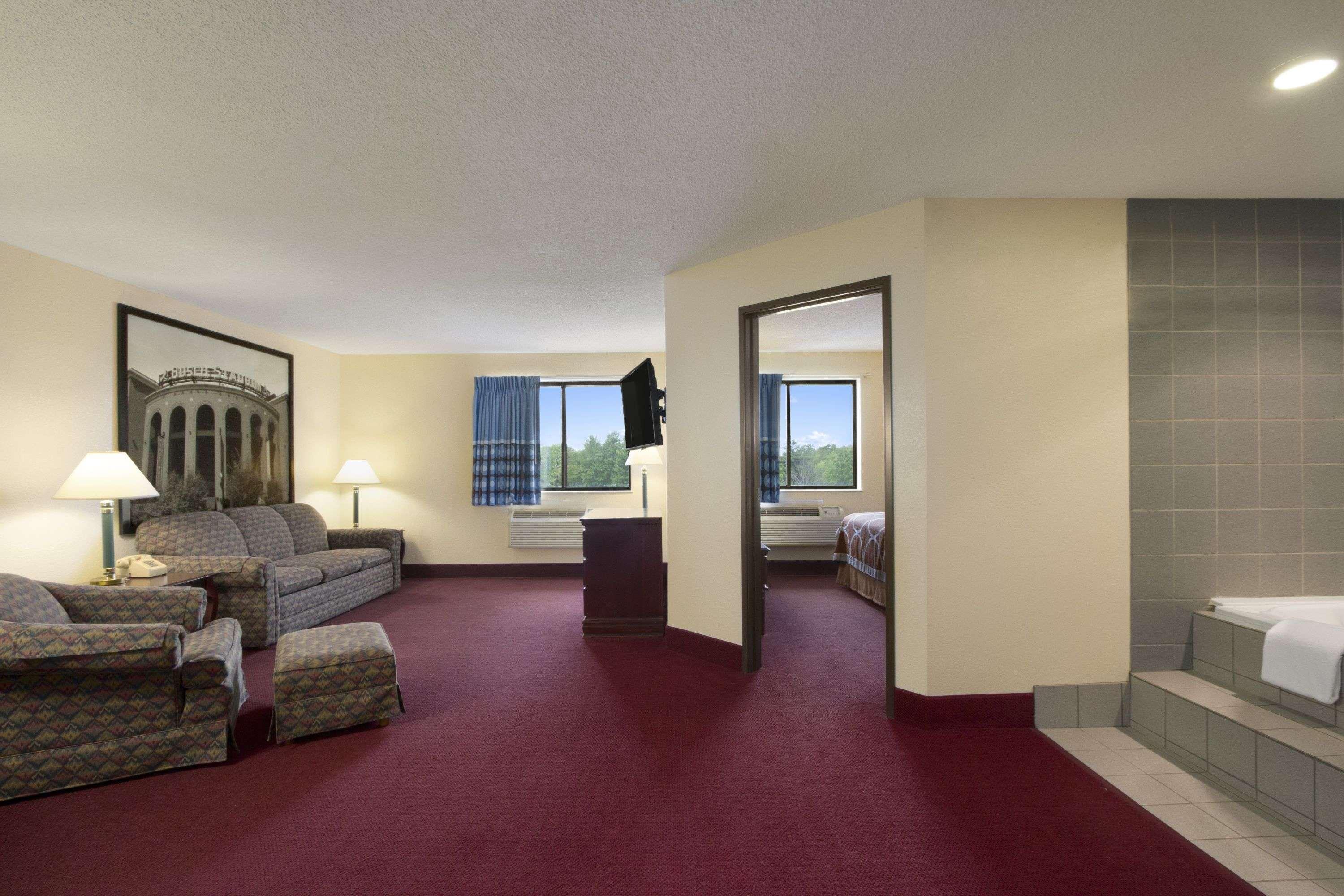 Super 8 by Wyndham Cuba — photo 4