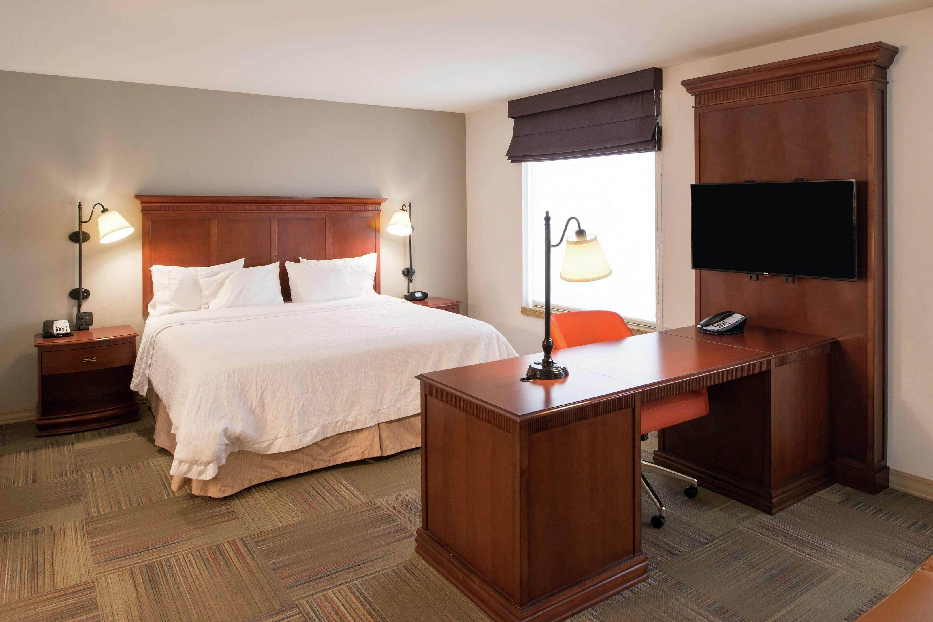 Hampton Inn Suites Rifle — photo 4