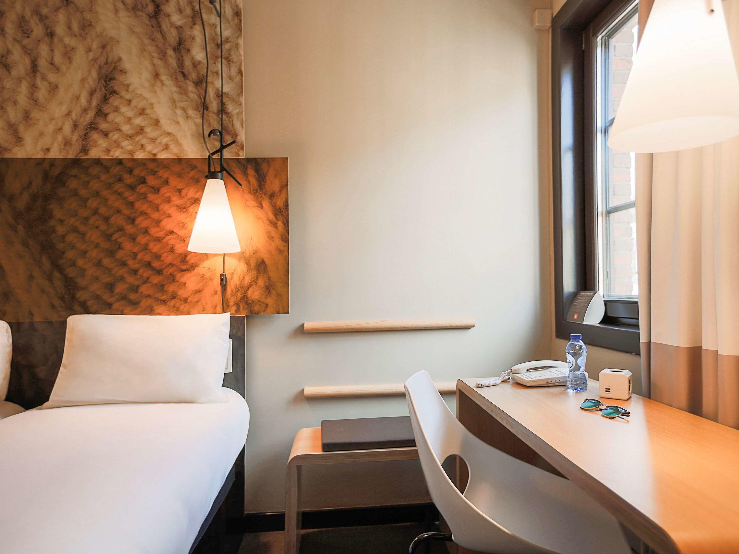 ibis Brussels Centre Gare Midi — photo 4