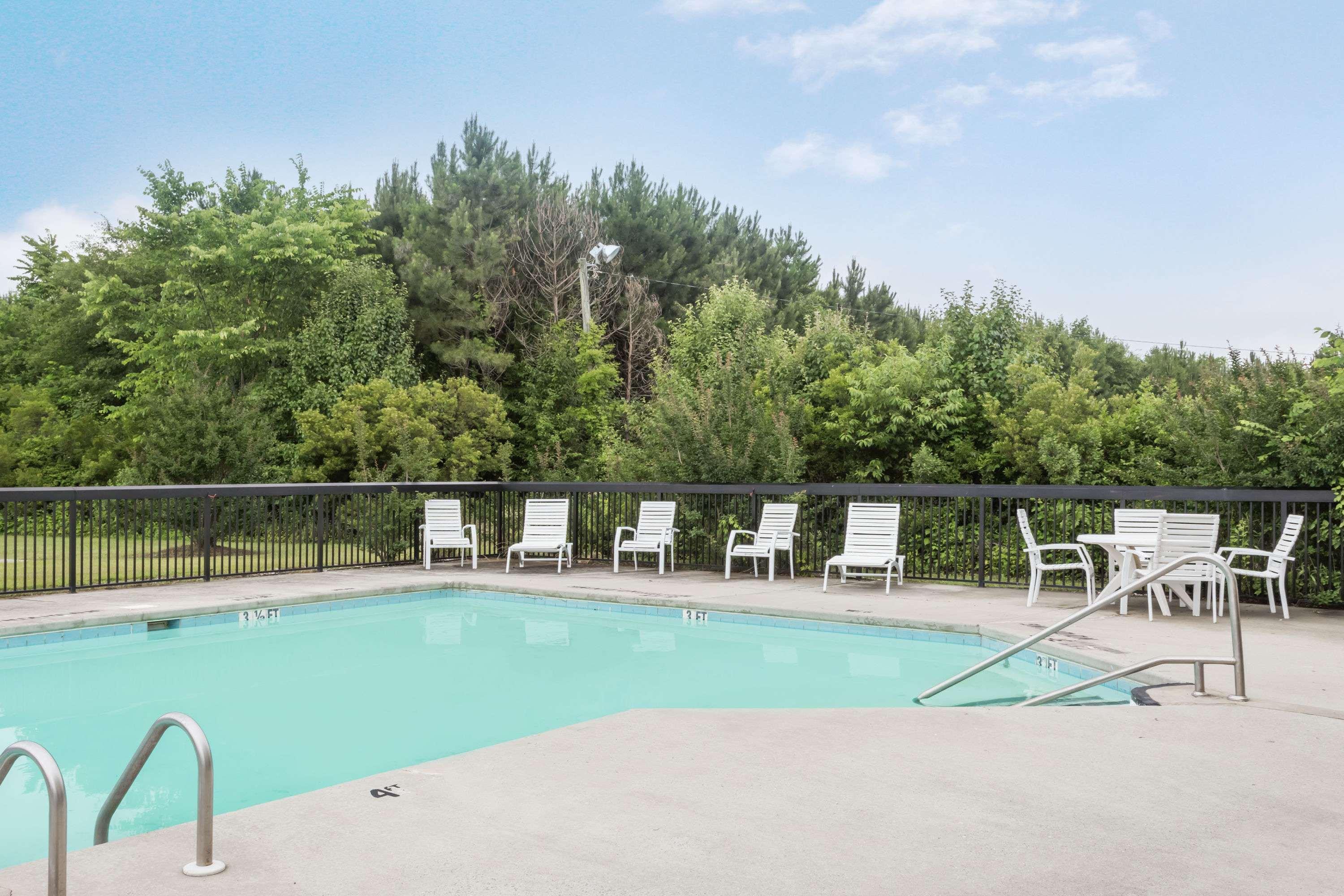 Days Inn Selma — photo 3