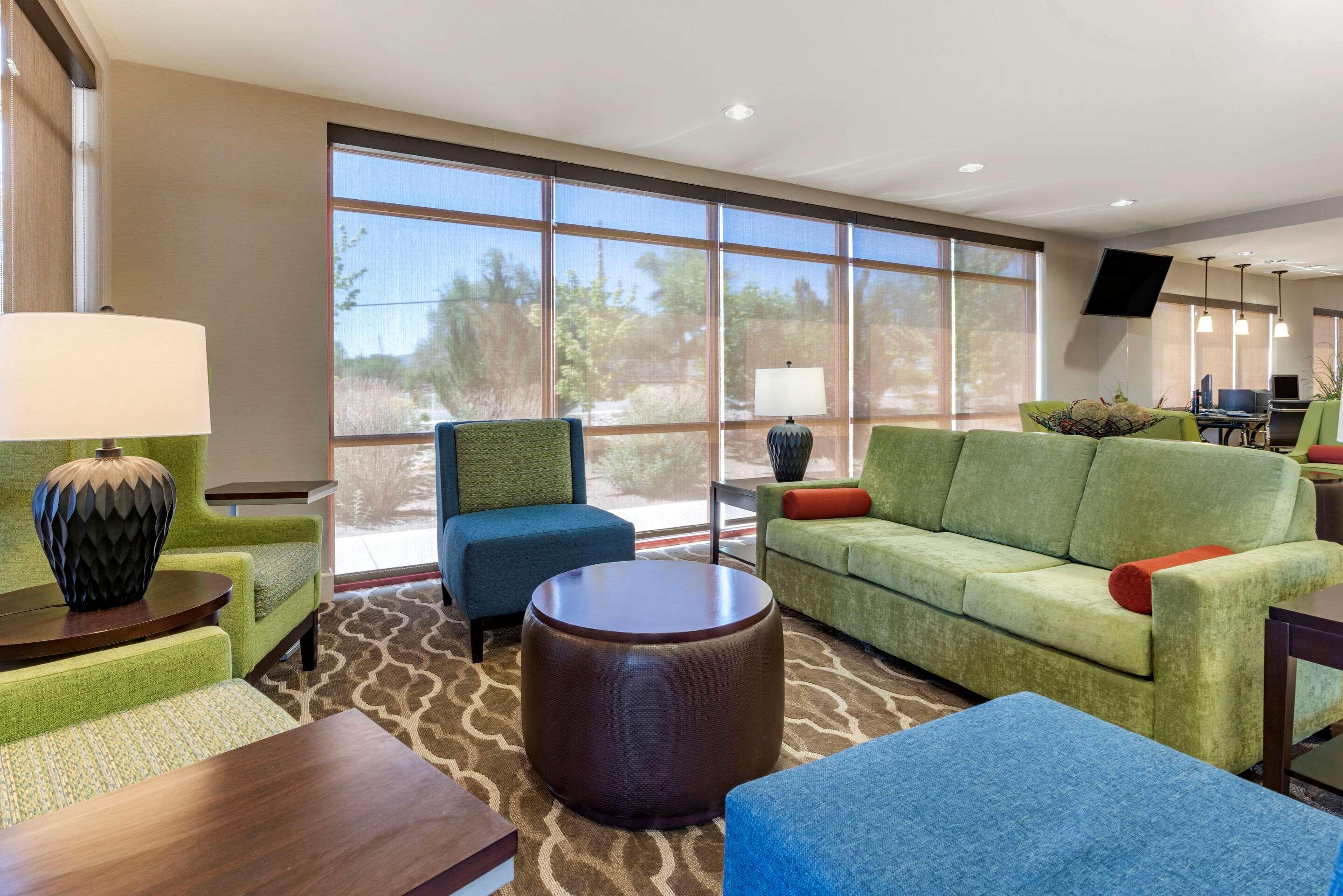Comfort Suites Fernley — photo 4