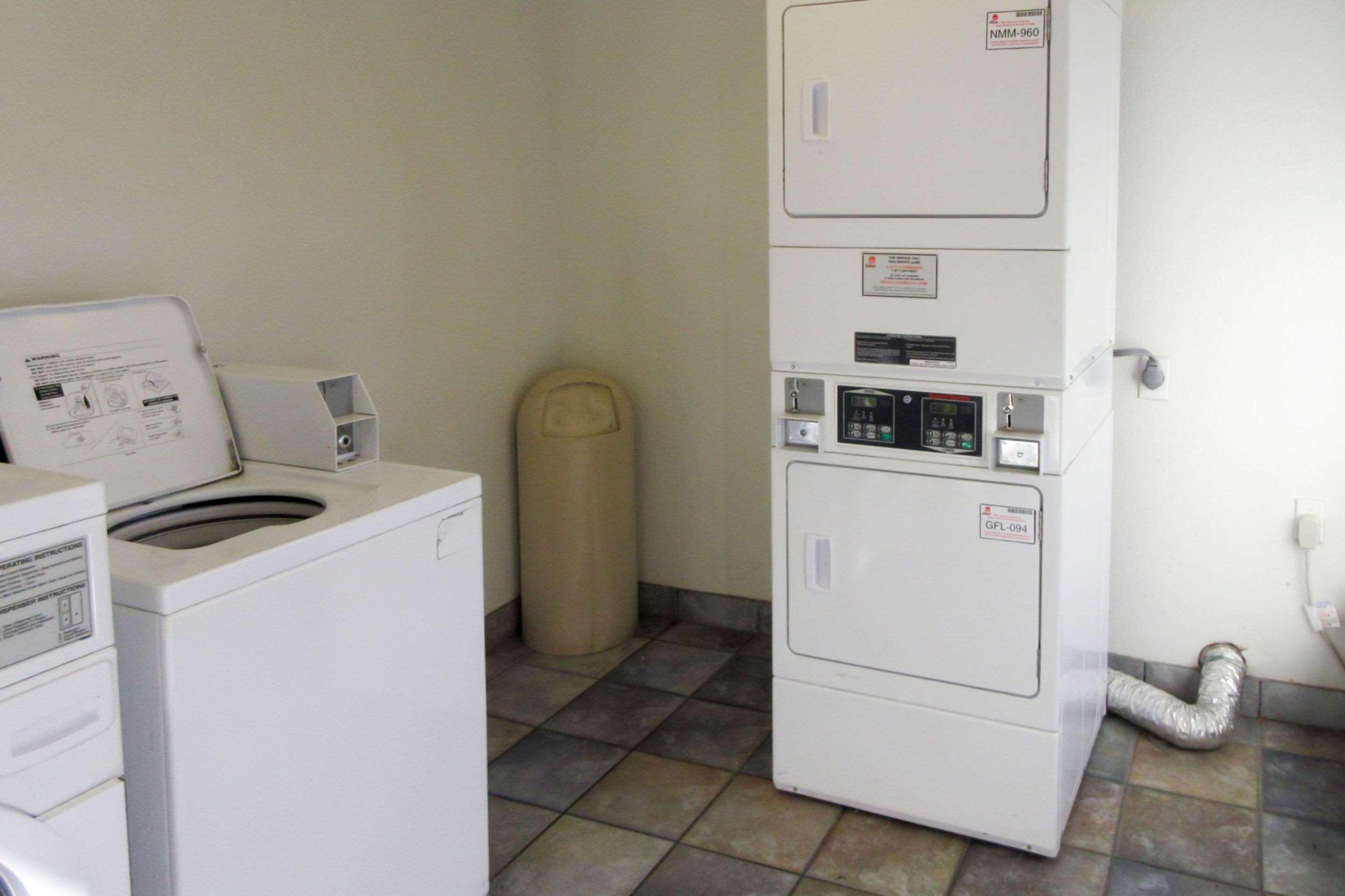 Econo Lodge — photo 4
