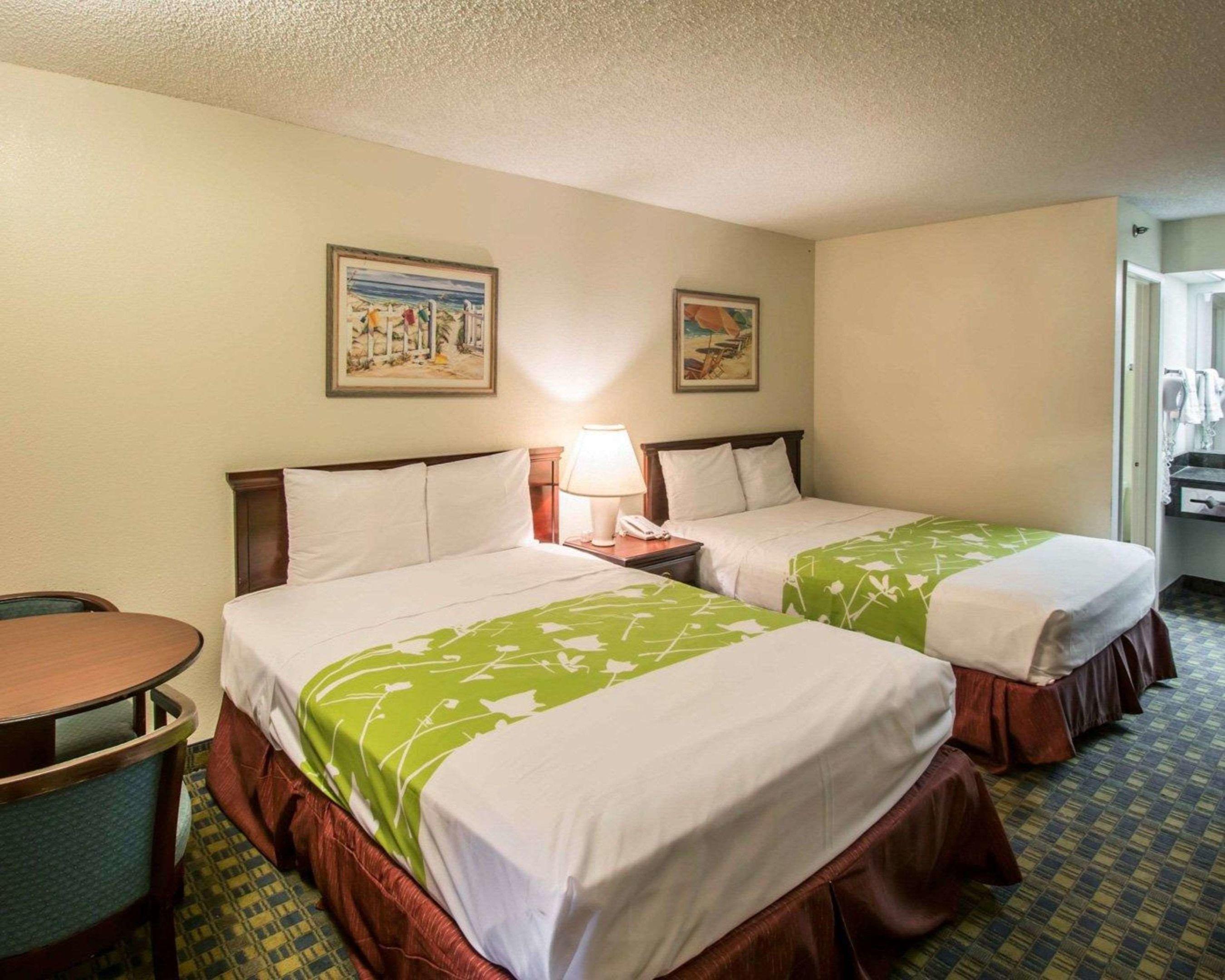 Econo Lodge — photo 4