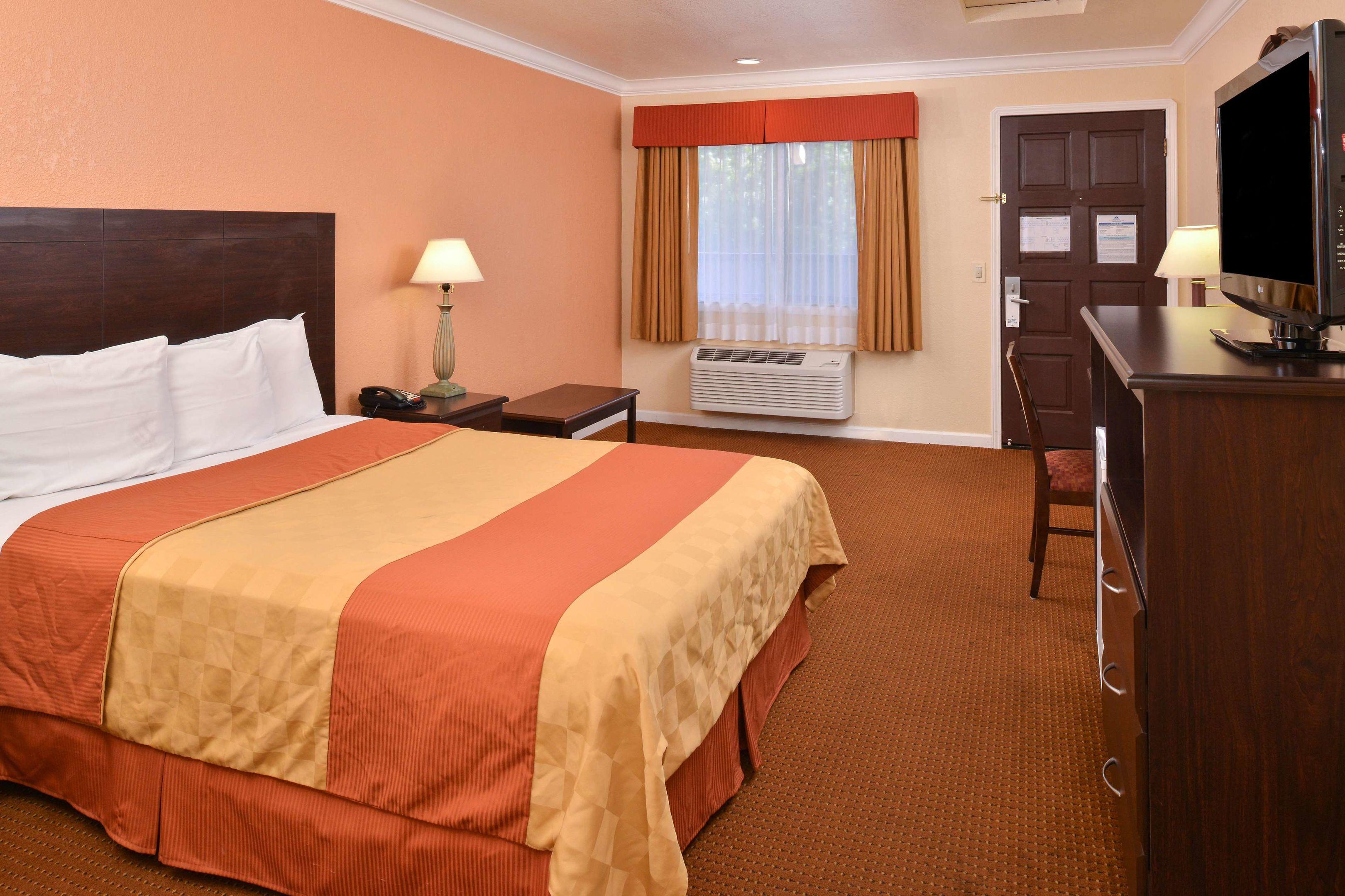 Americas Best Value Inn Sunnyvale — photo 4