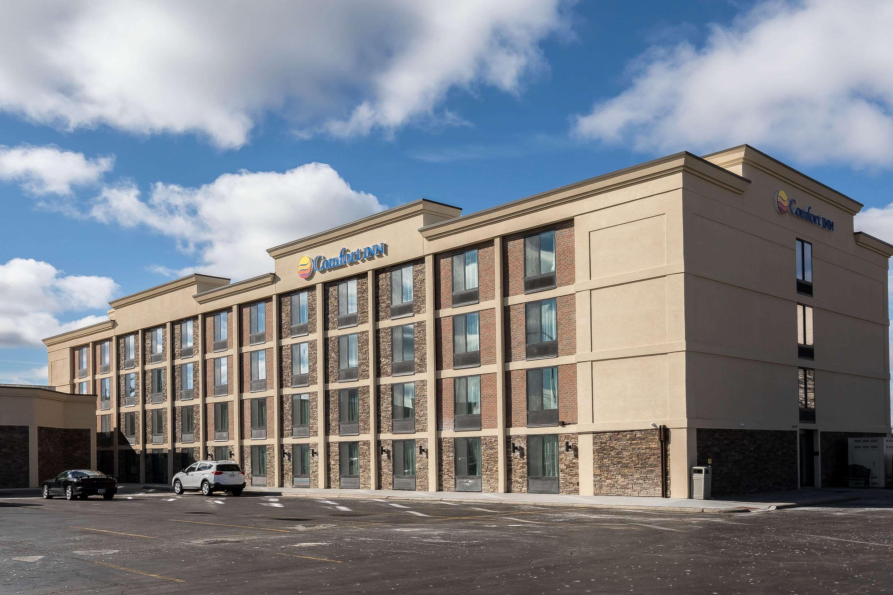 Comfort Inn Bay City - Riverfront — photo 5