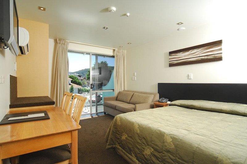 Trailways Hotel Nelson — photo 5