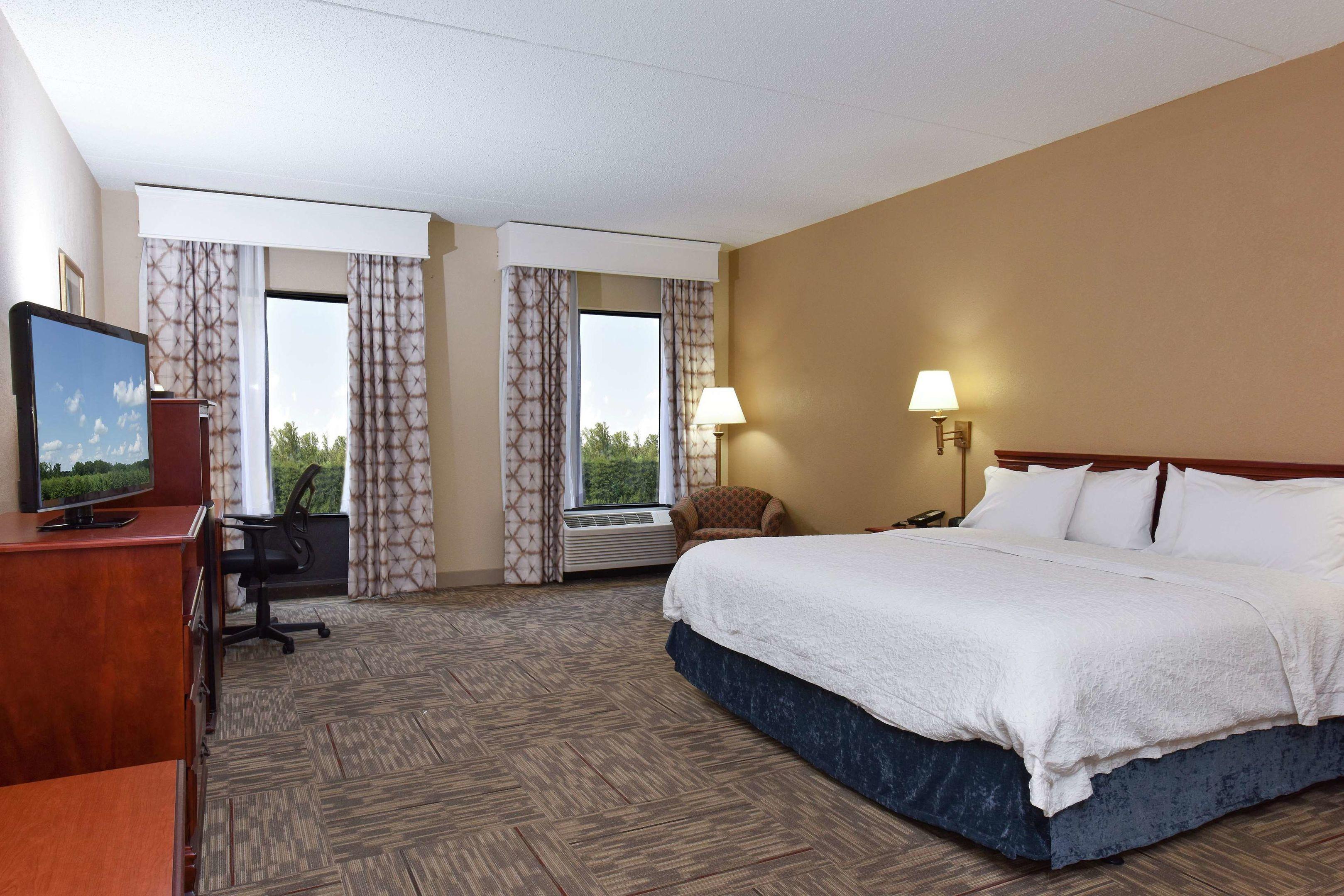Hampton Inn Selma — photo 3