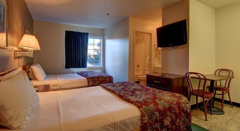InTown Suites Snellville — photo 3