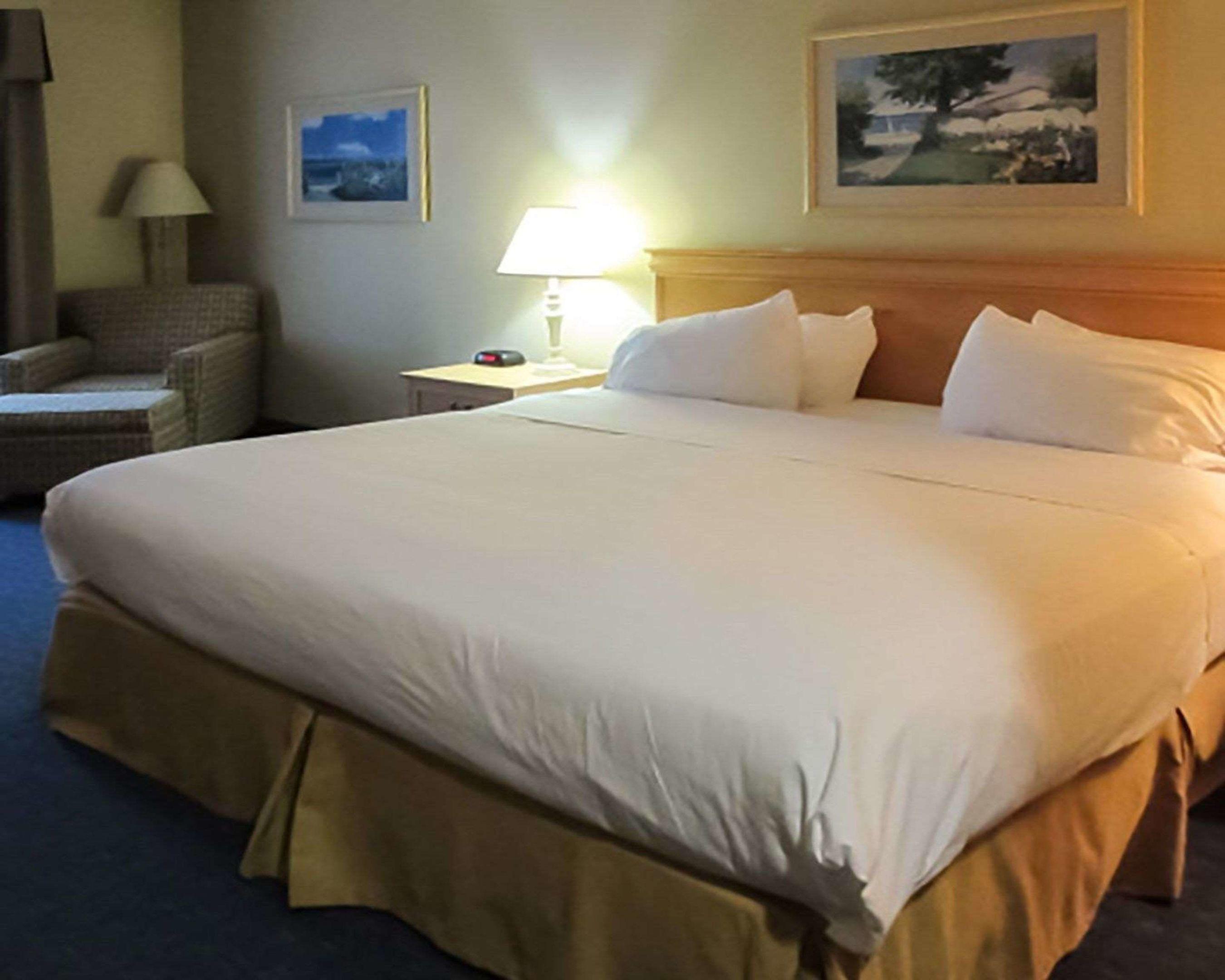 Quality Inn & Suites — photo 4