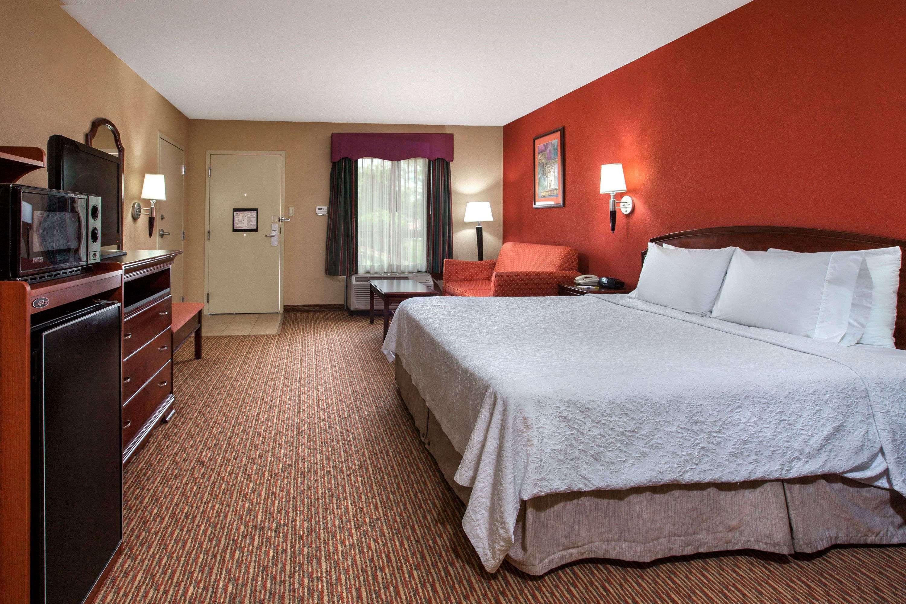 Days Inn and Suites Tyler — photo 4