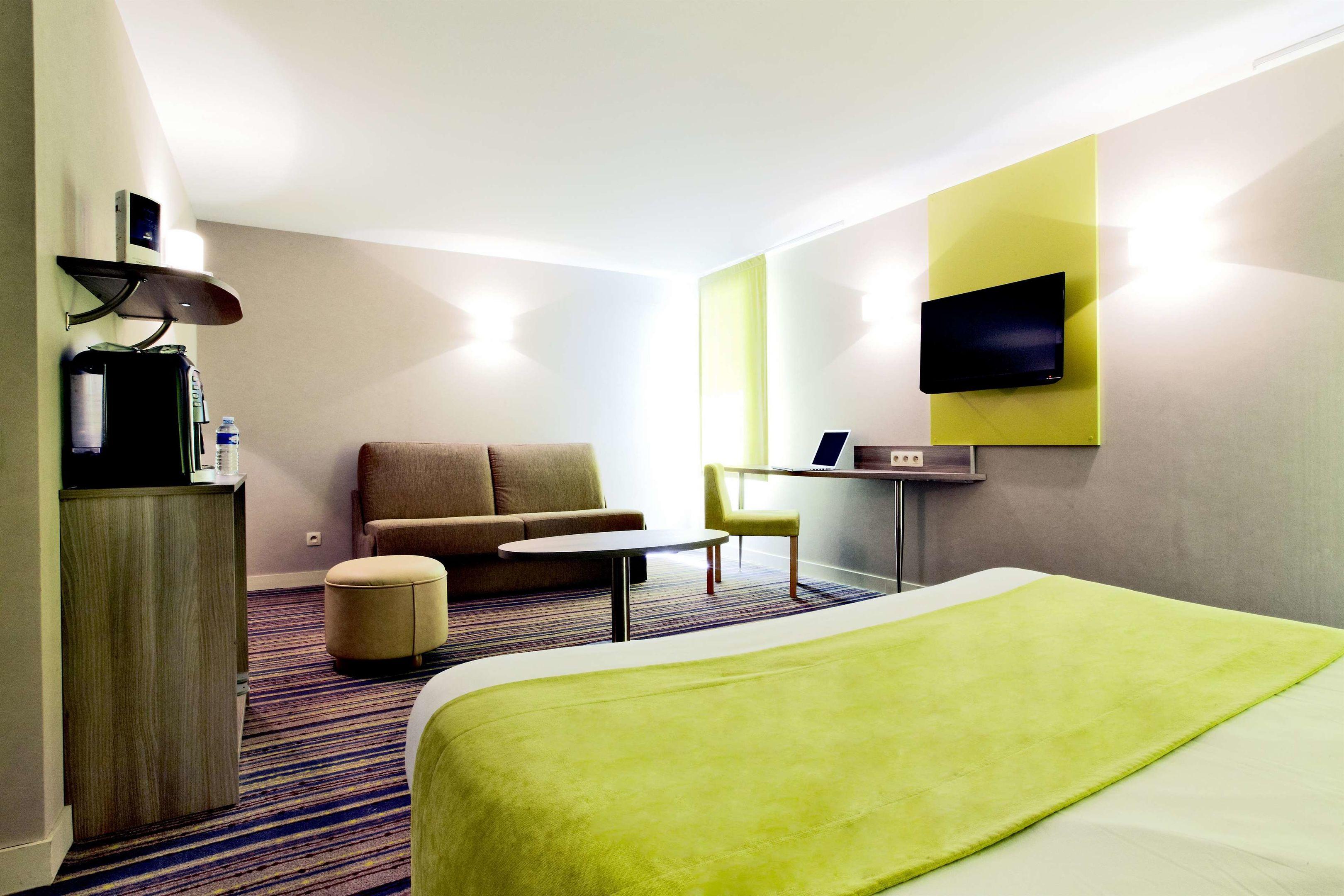 Hotel Kyriad Lyon Est - Saint Bonnet De Mure — photo 4