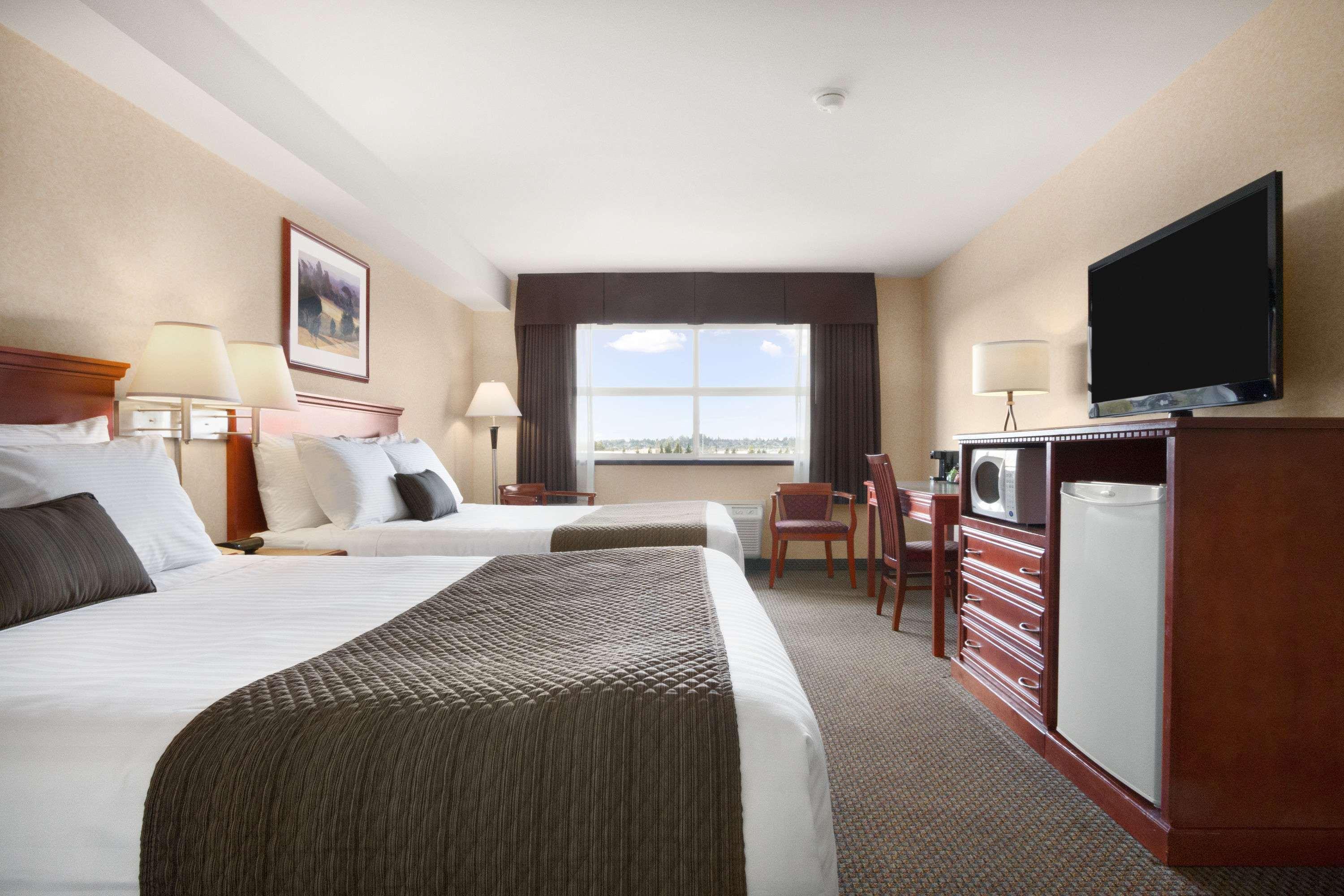 Days Inn & Suites - Langley — photo 4